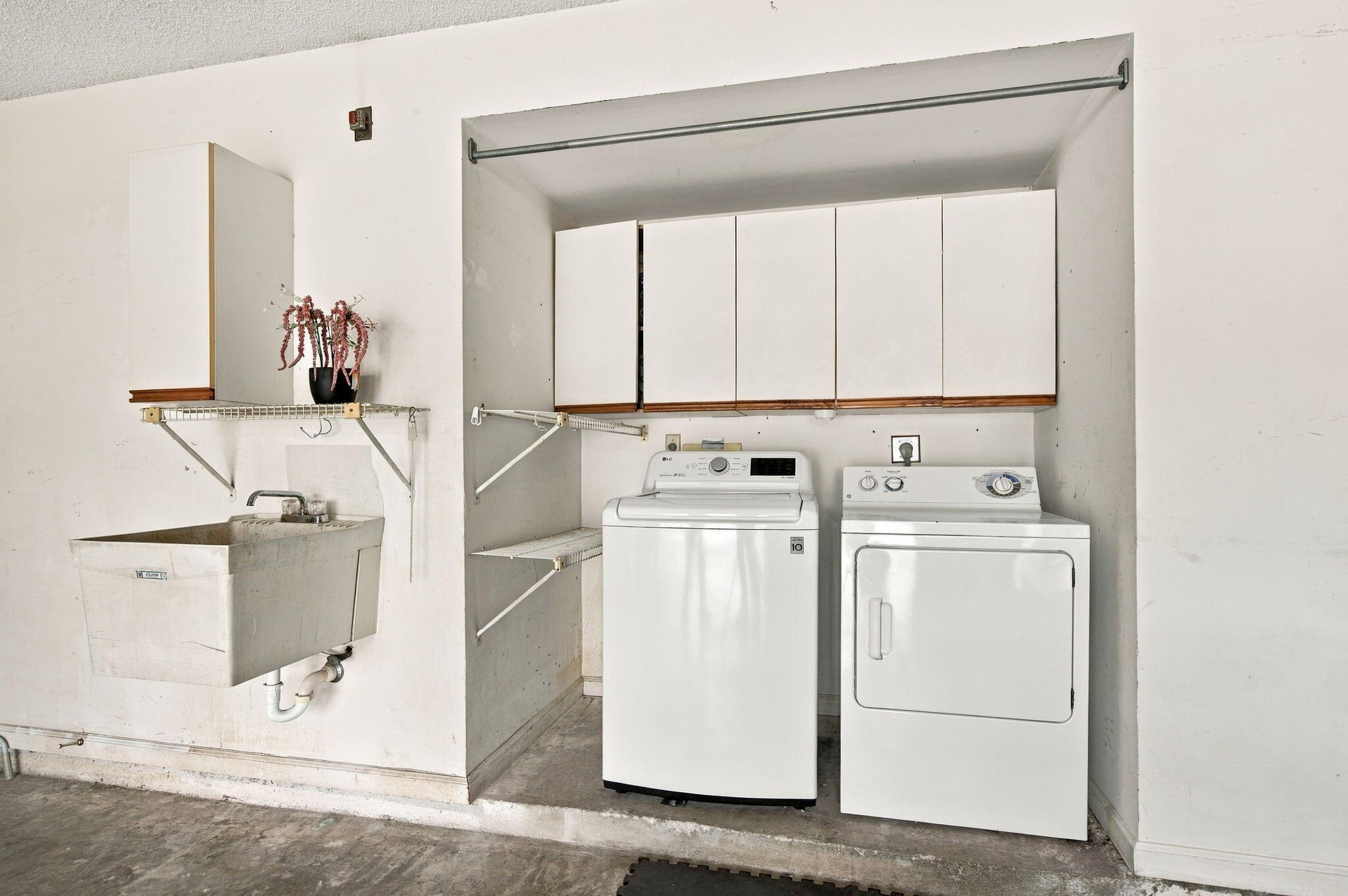 35-web-or-mls-10269-islander-dr