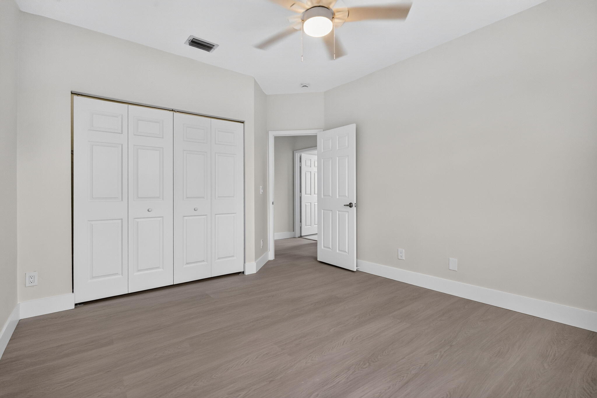 2nd floor bedroom