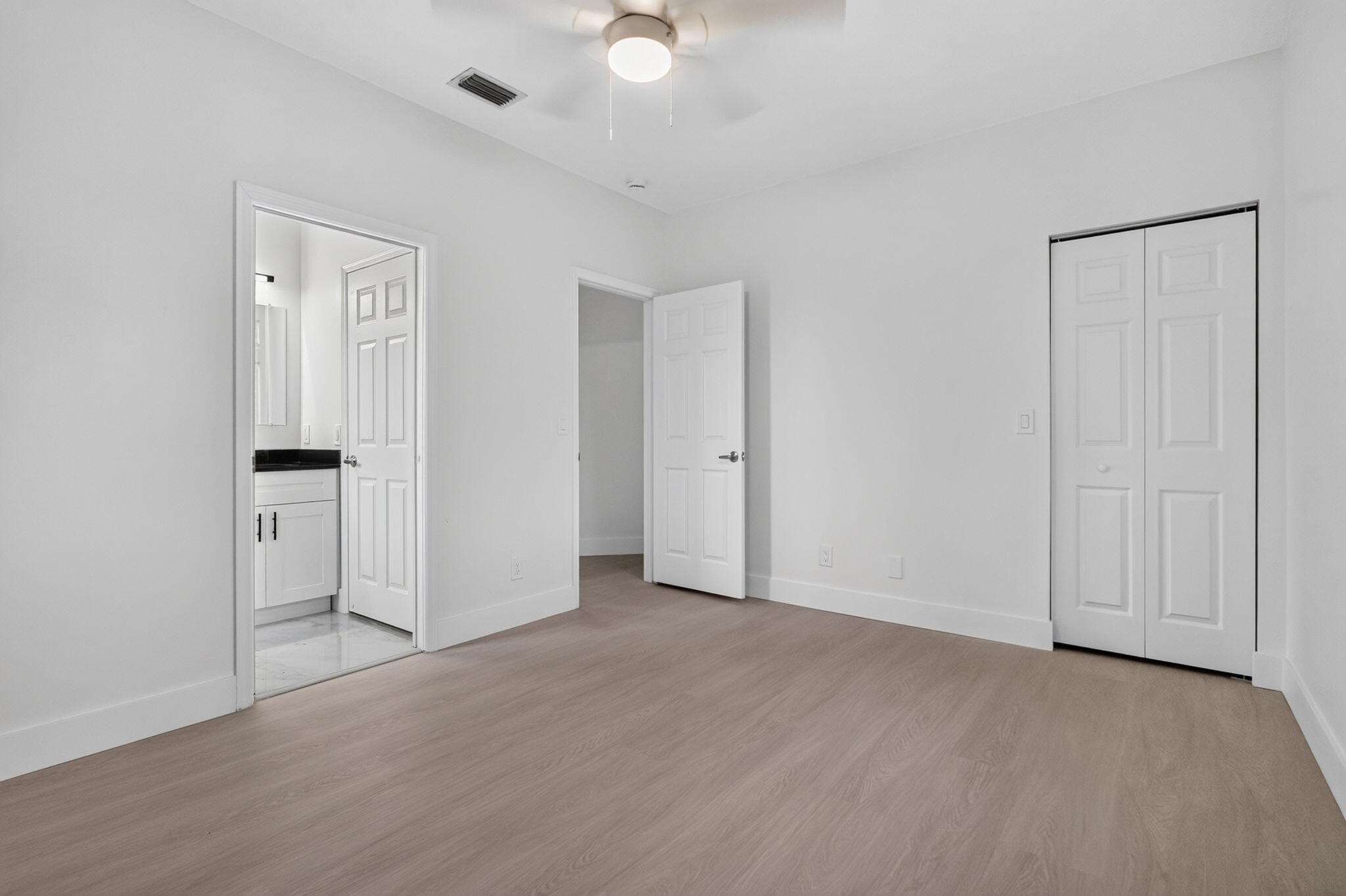 2nd floor bedroom