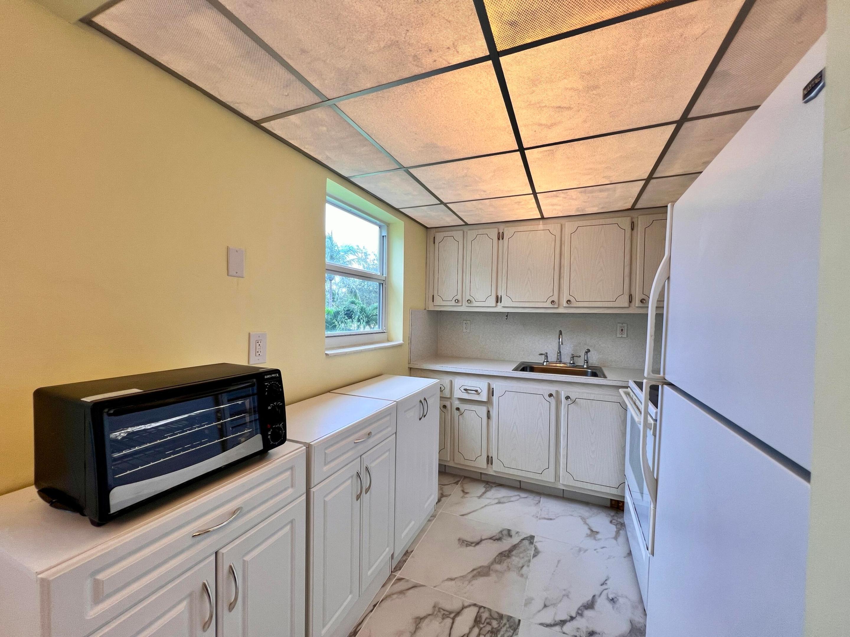 Bedford A KITCHEN Corner Unit
