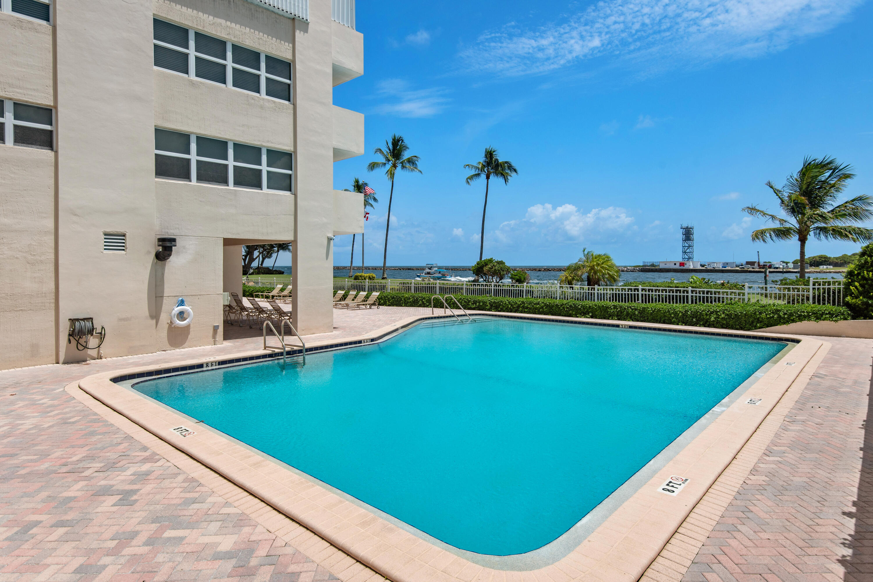 22-Buckley- 2100 S Ocean Dr #5CD-22