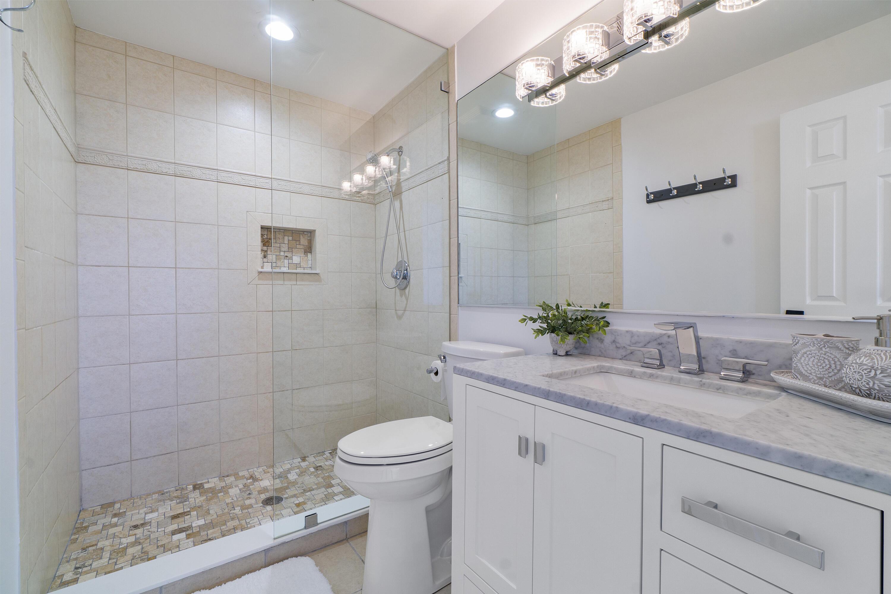 4218 Sea Grape Dr_33