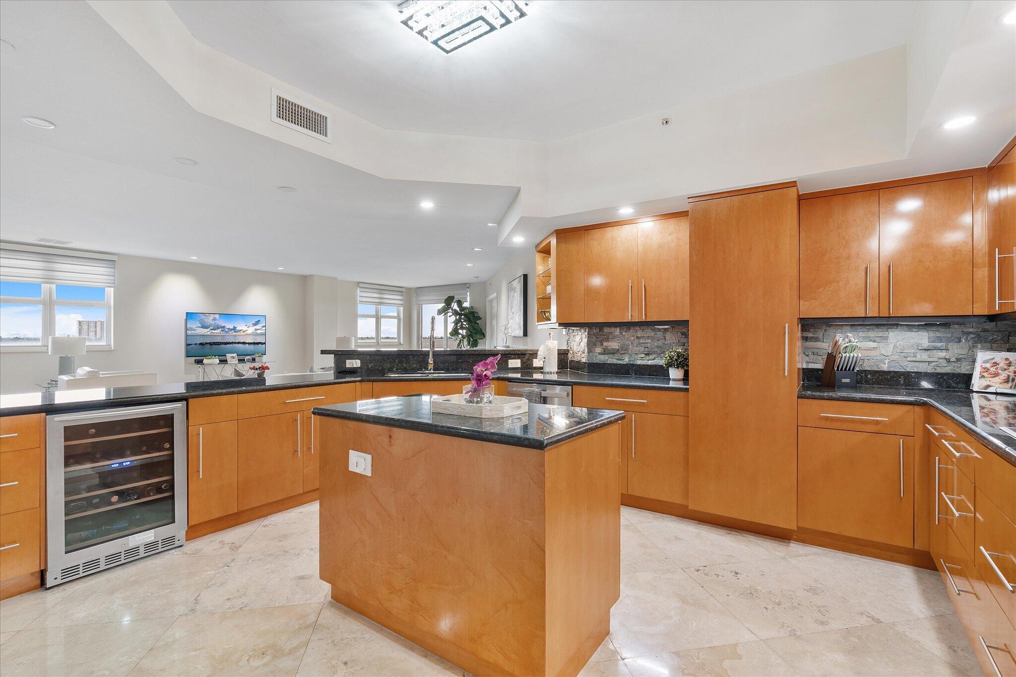 26-615 Bayshore Dr 603_026
