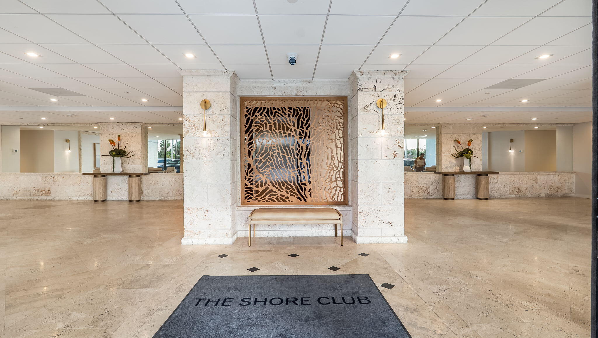 Entrance/Lobby Entrance/Lobby