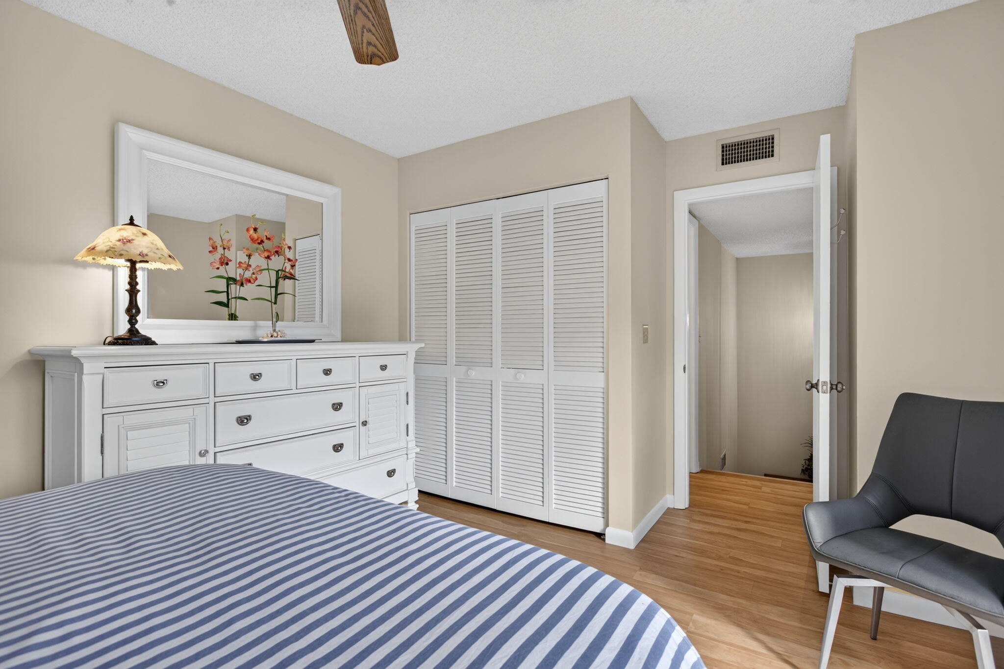 34-web-or-mls-5551-36