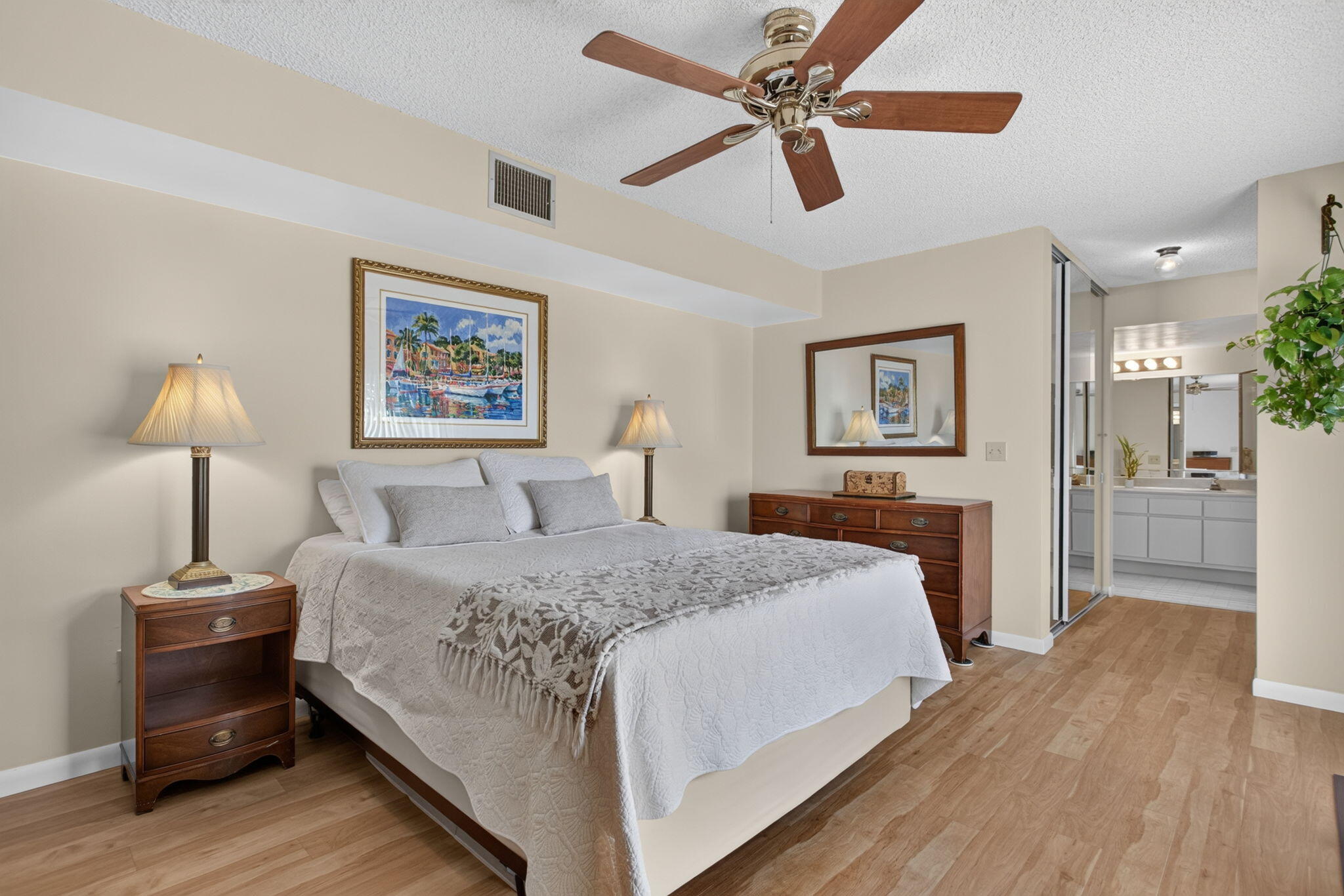 22-web-or-mls-5551-24