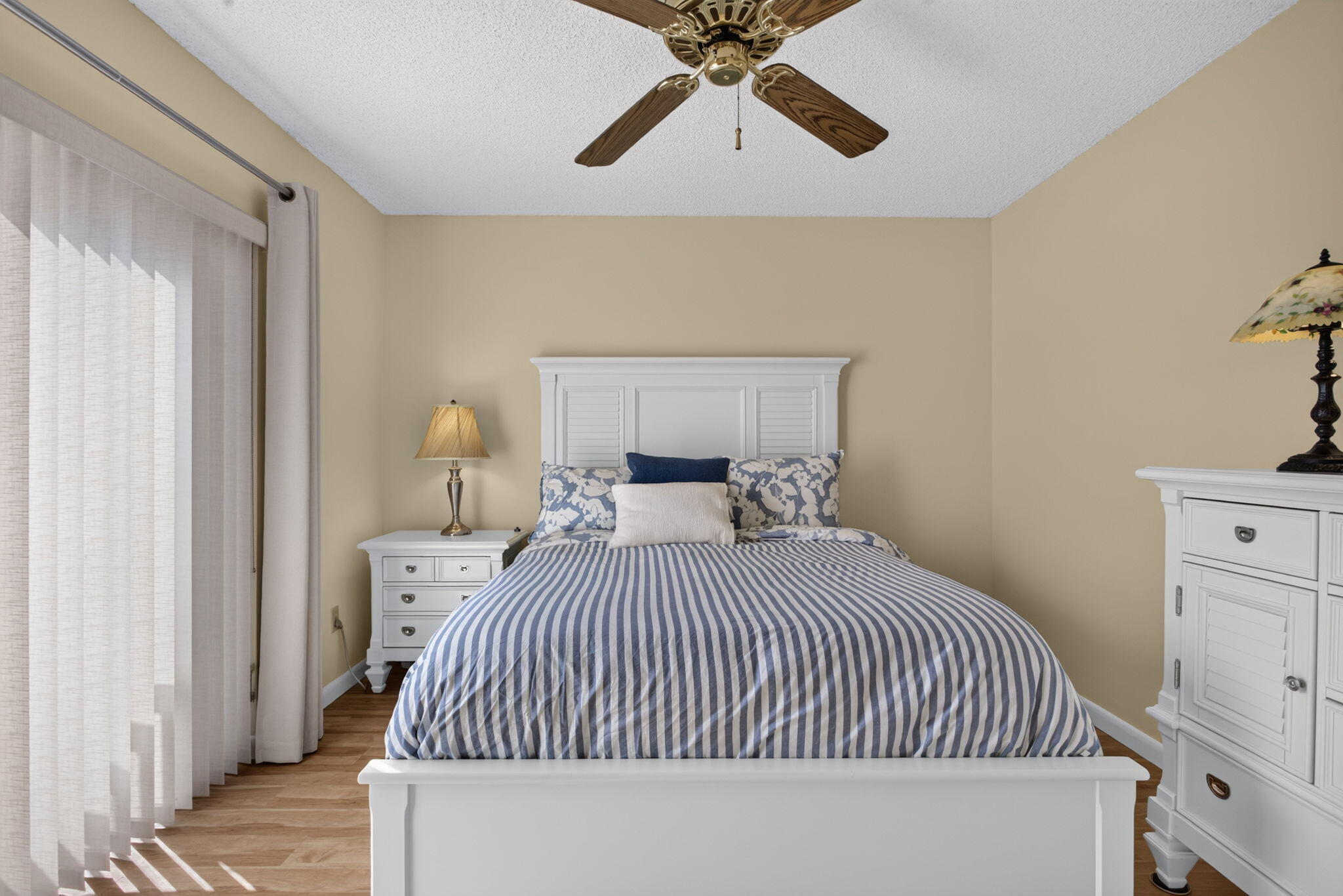 29-web-or-mls-5551-31
