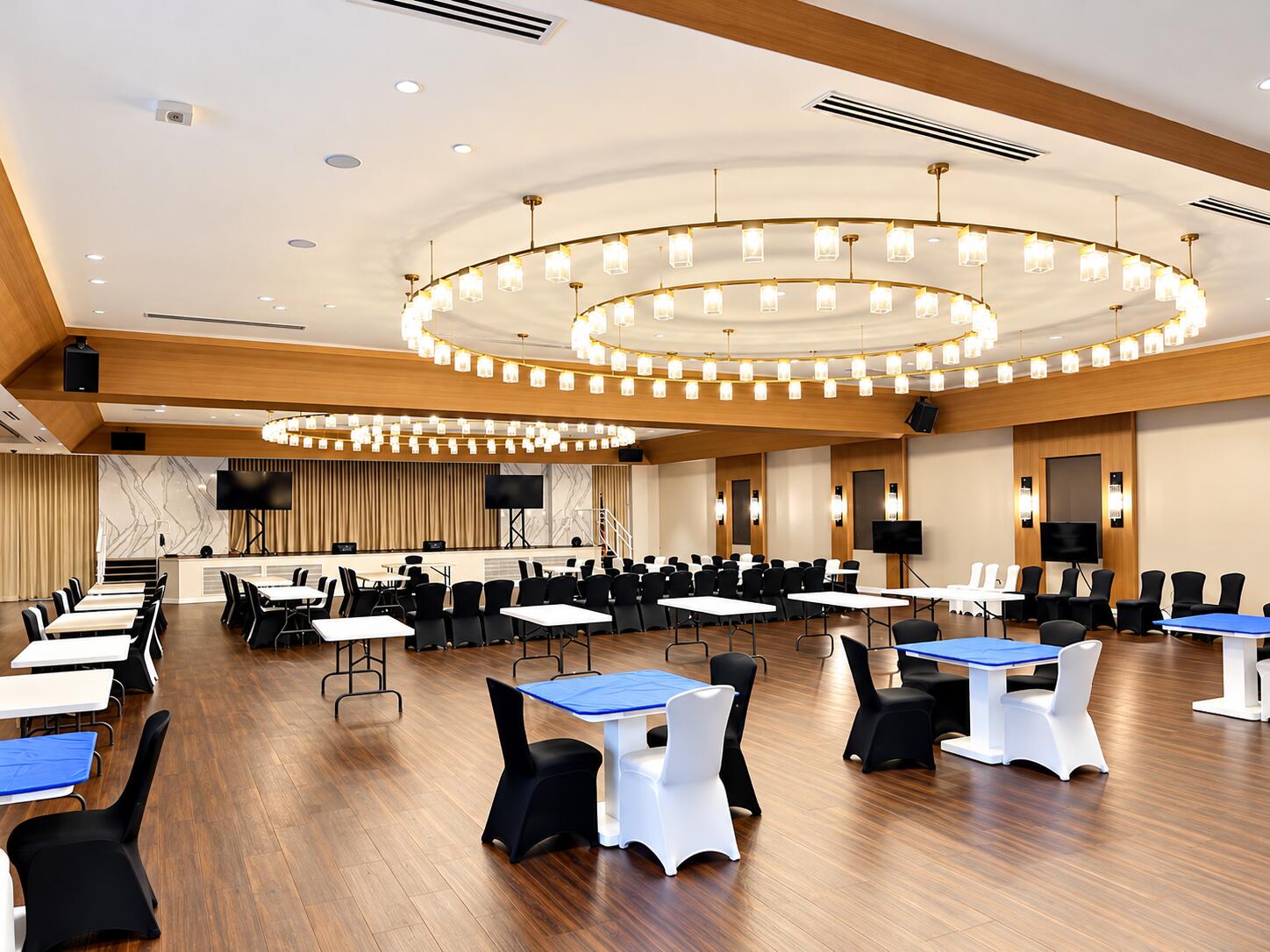 Principal ballroom