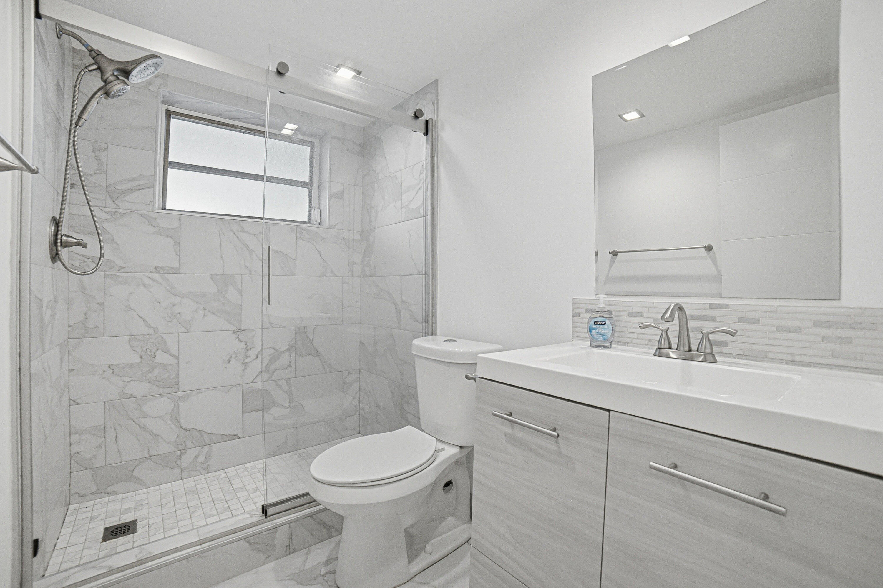 22-Bathroom
