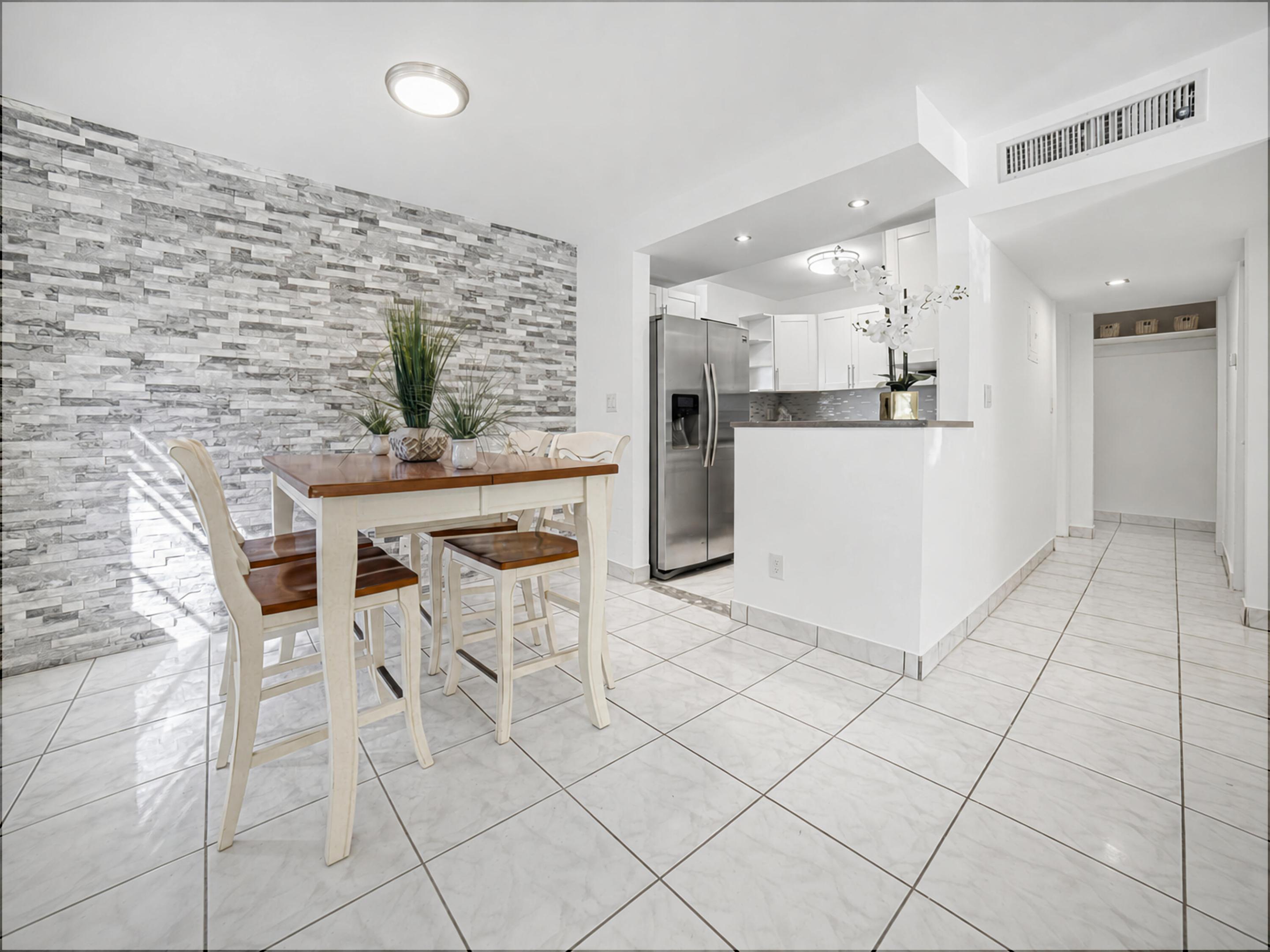 16-Dining area-Kitchen