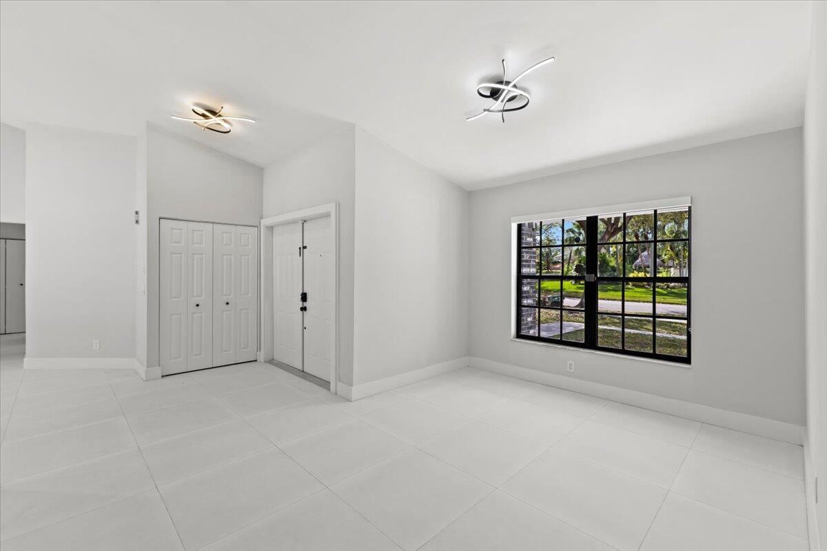 Formal dining room