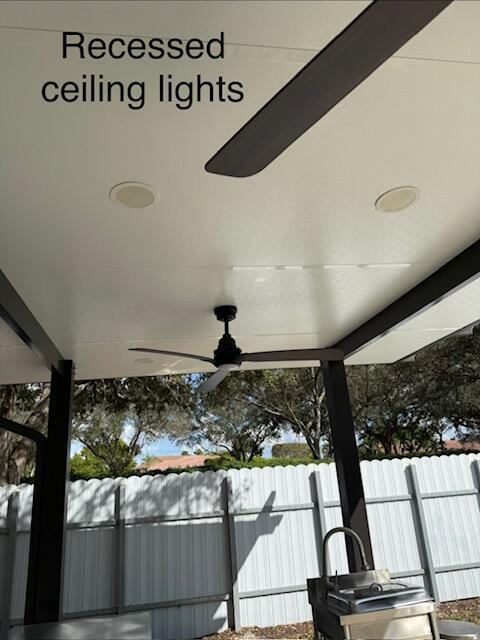 Recessed ceiling lights.