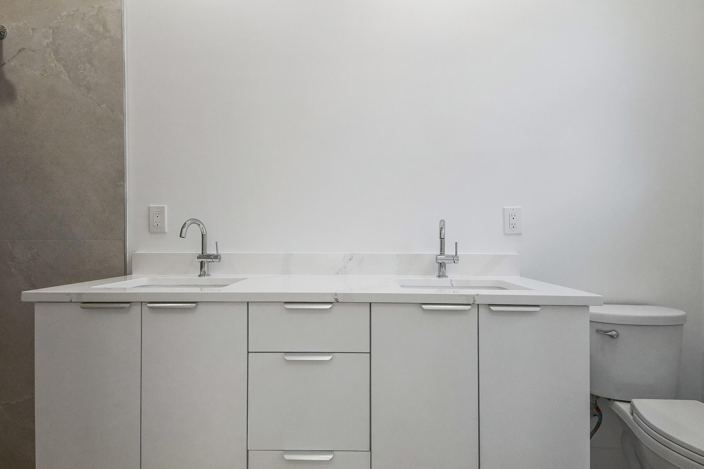 4606 Hibiscus - MLS - 016