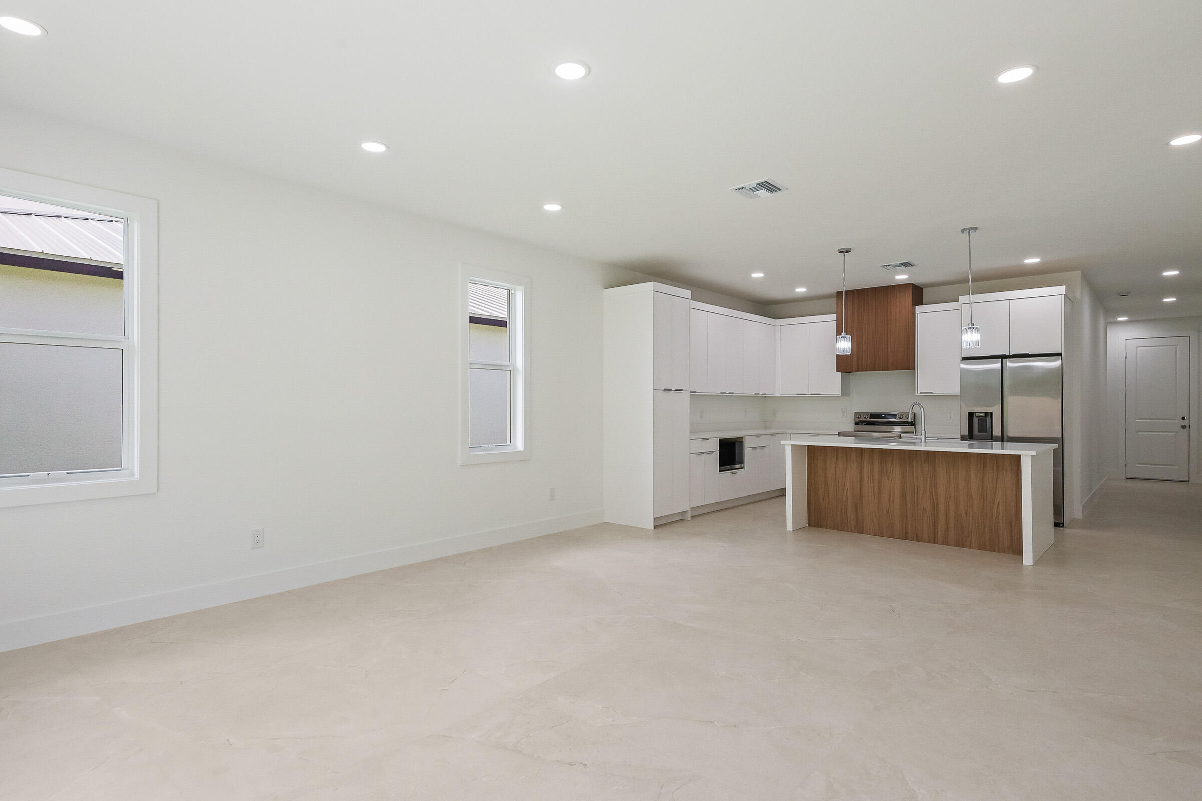 4606 Hibiscus - MLS - 005