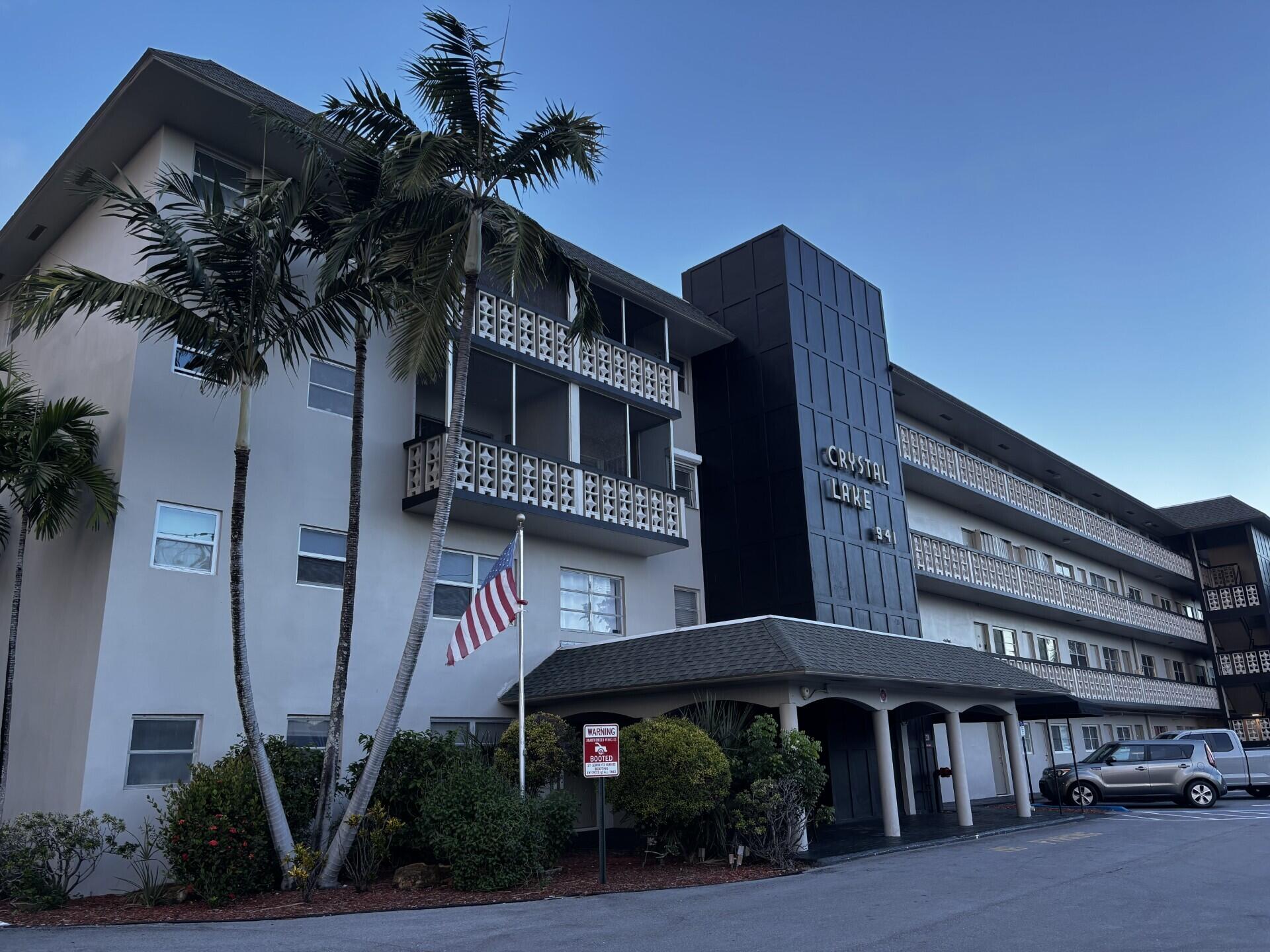 Crystal Lake Building2