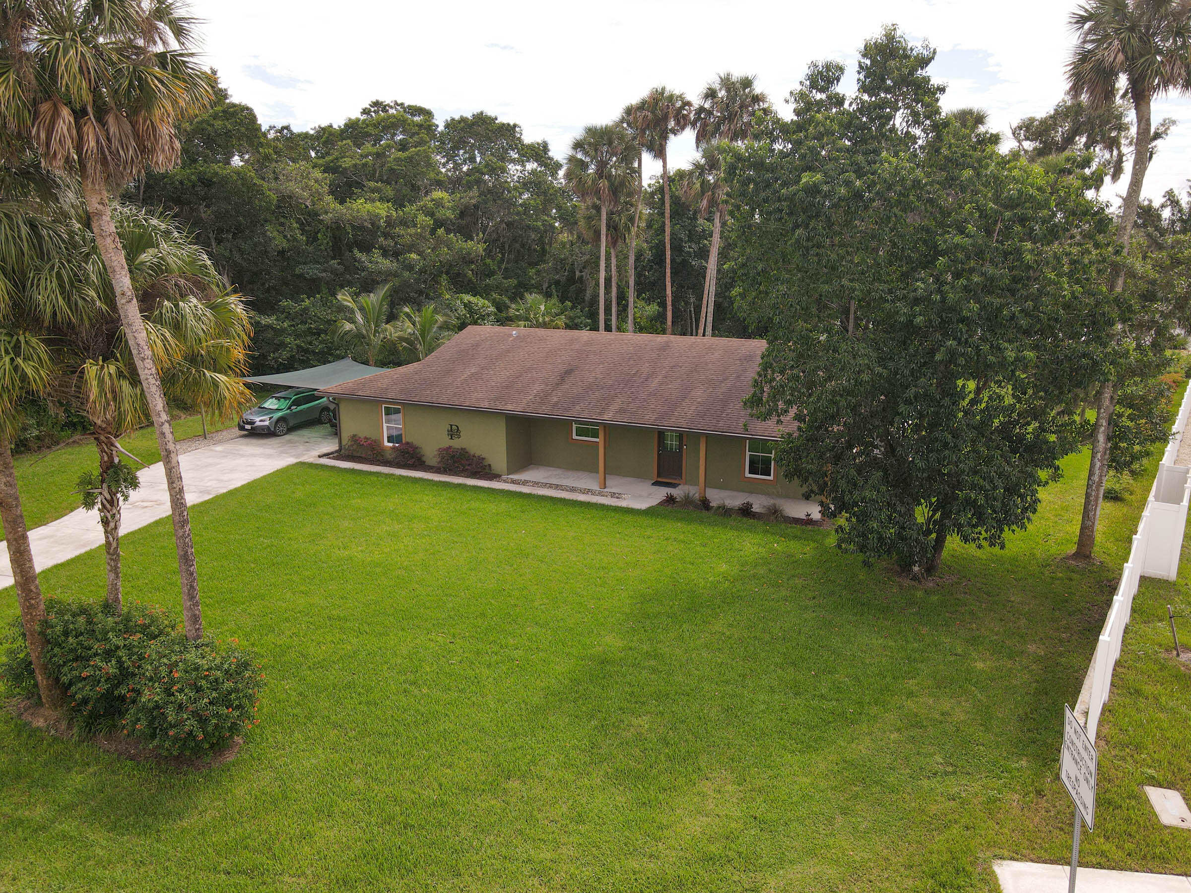 Top View of Front Yard