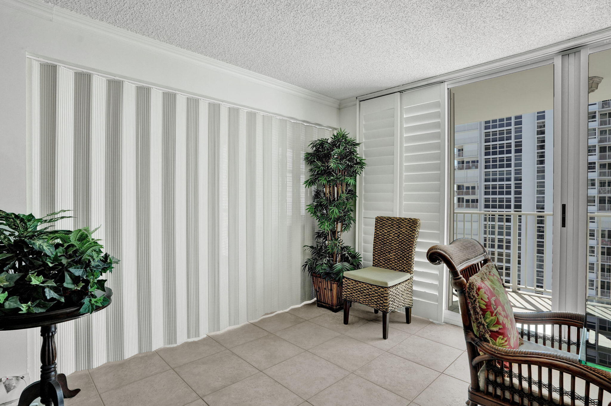 Privacy door from 2nd bedroom/living area