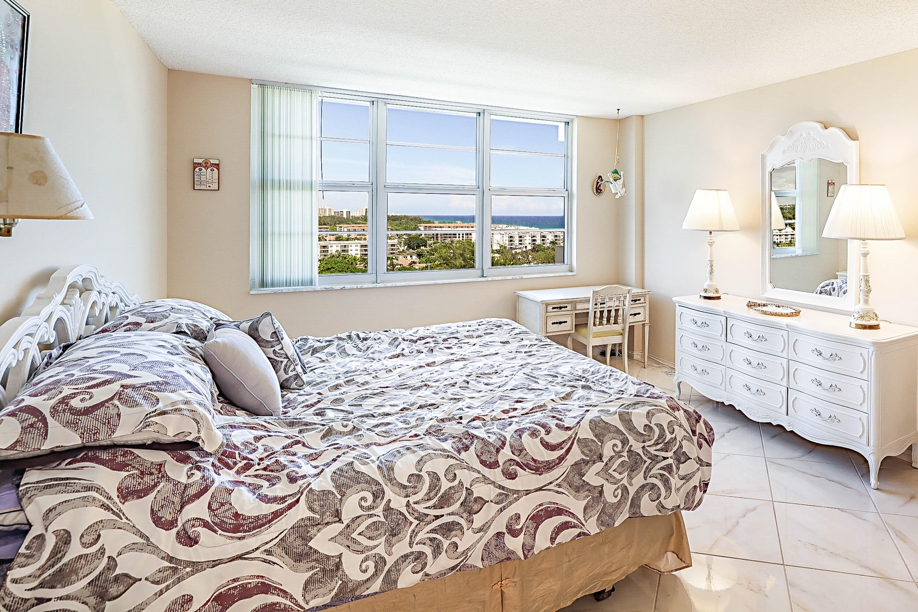 PRINCIPAL SUITE