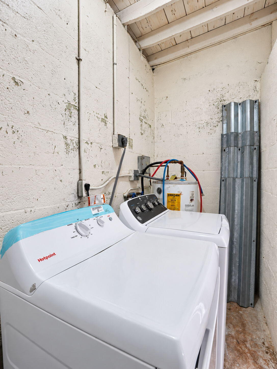 utility/laundry room