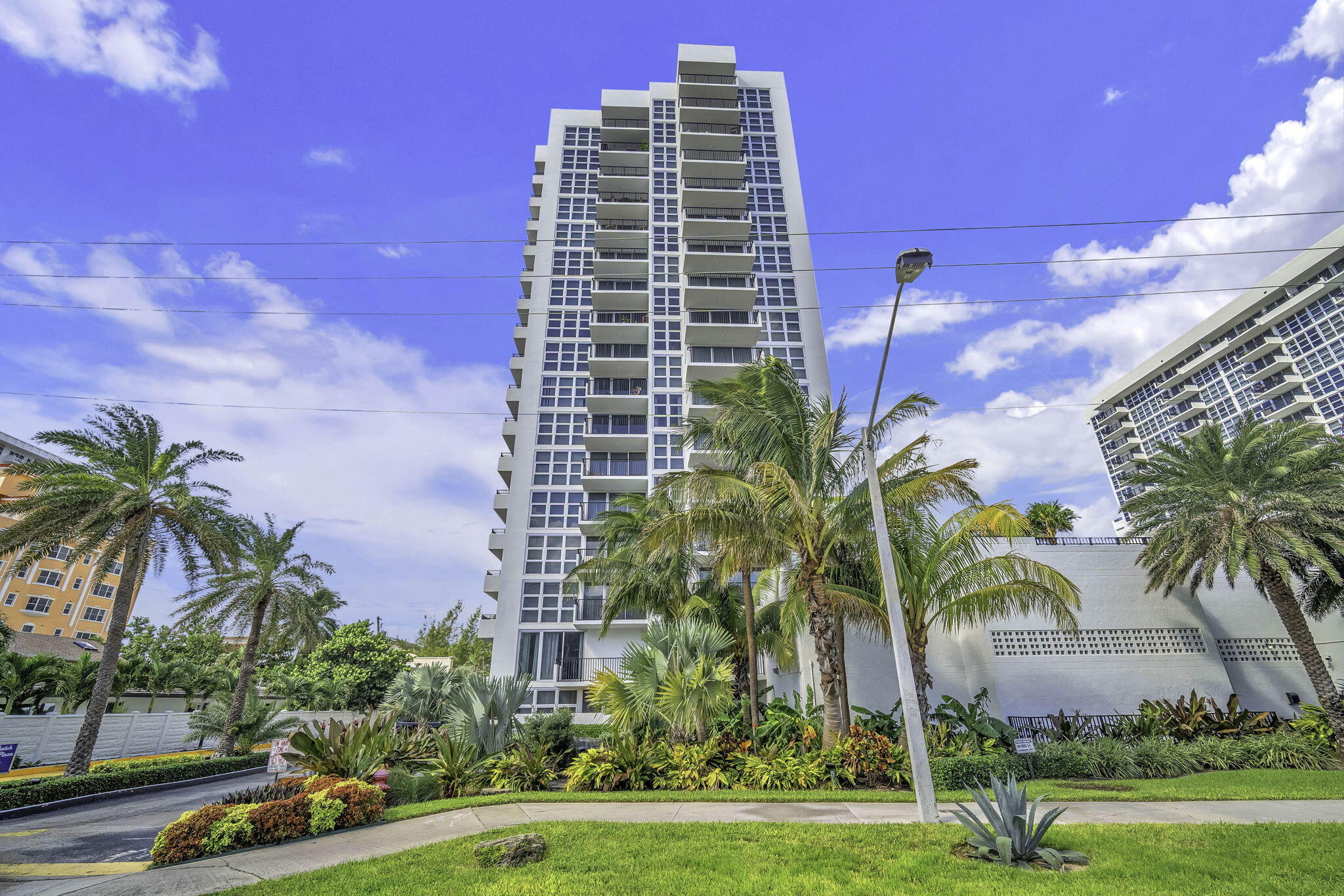 525 N Ocean Blvd