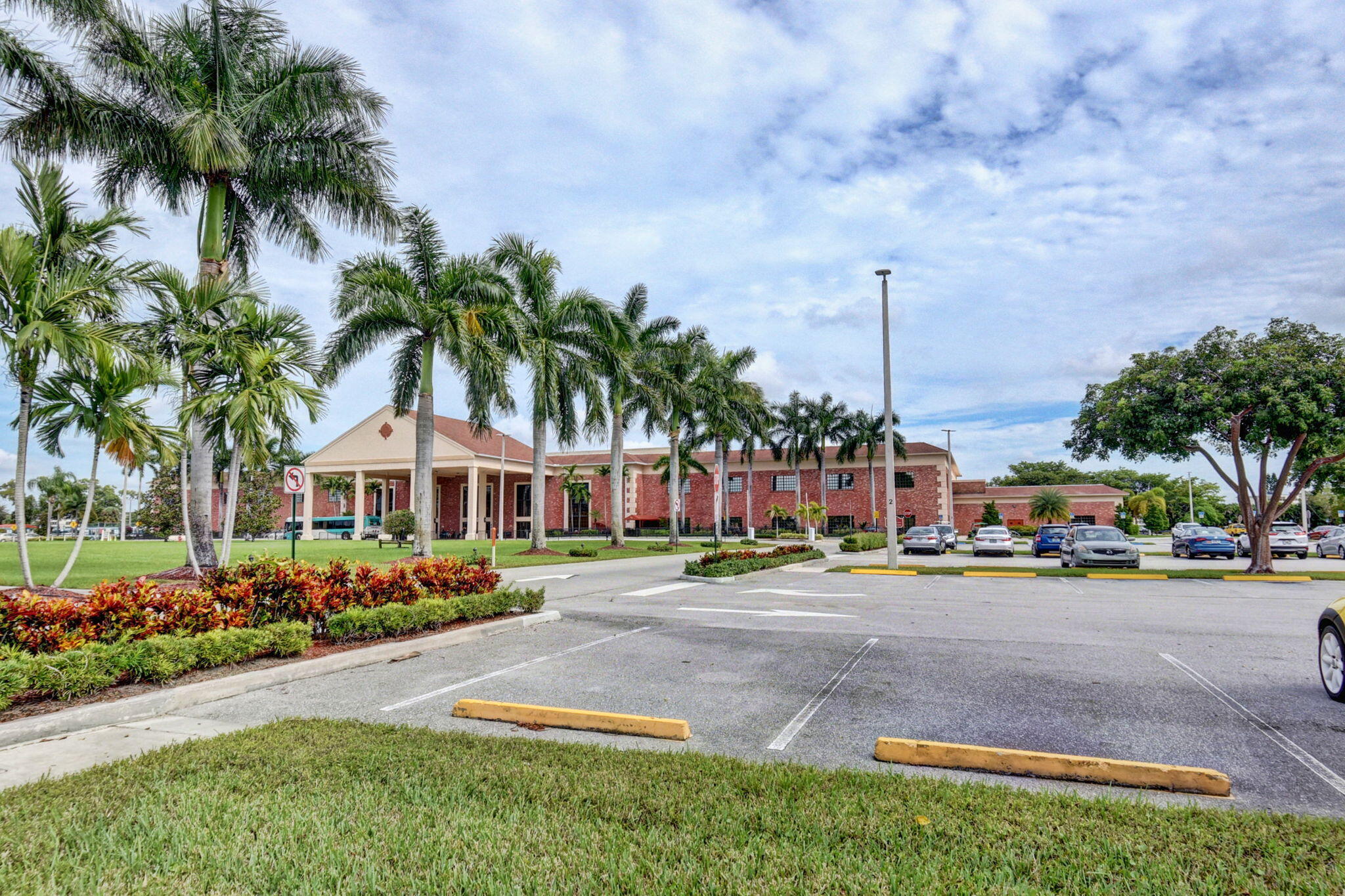 29-web-or-mls-Century Village (6)
