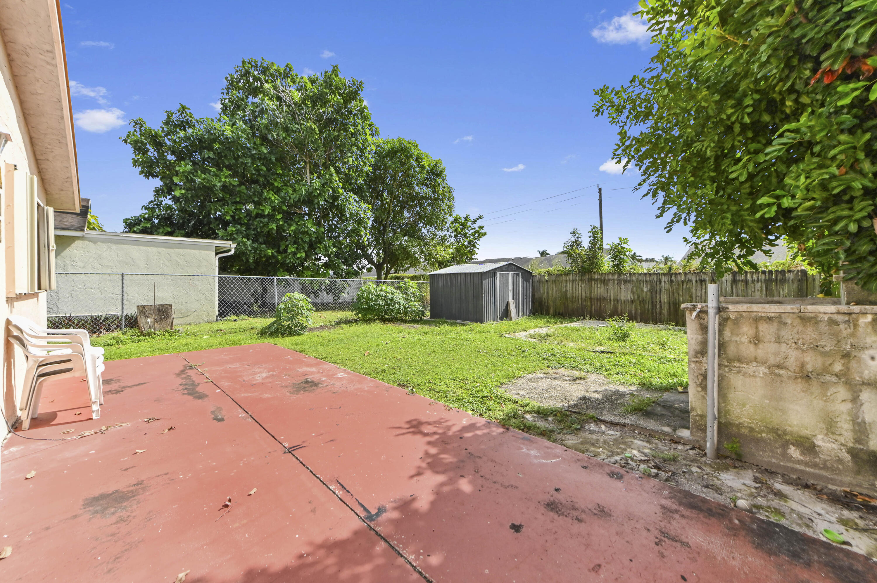 22 patio 01