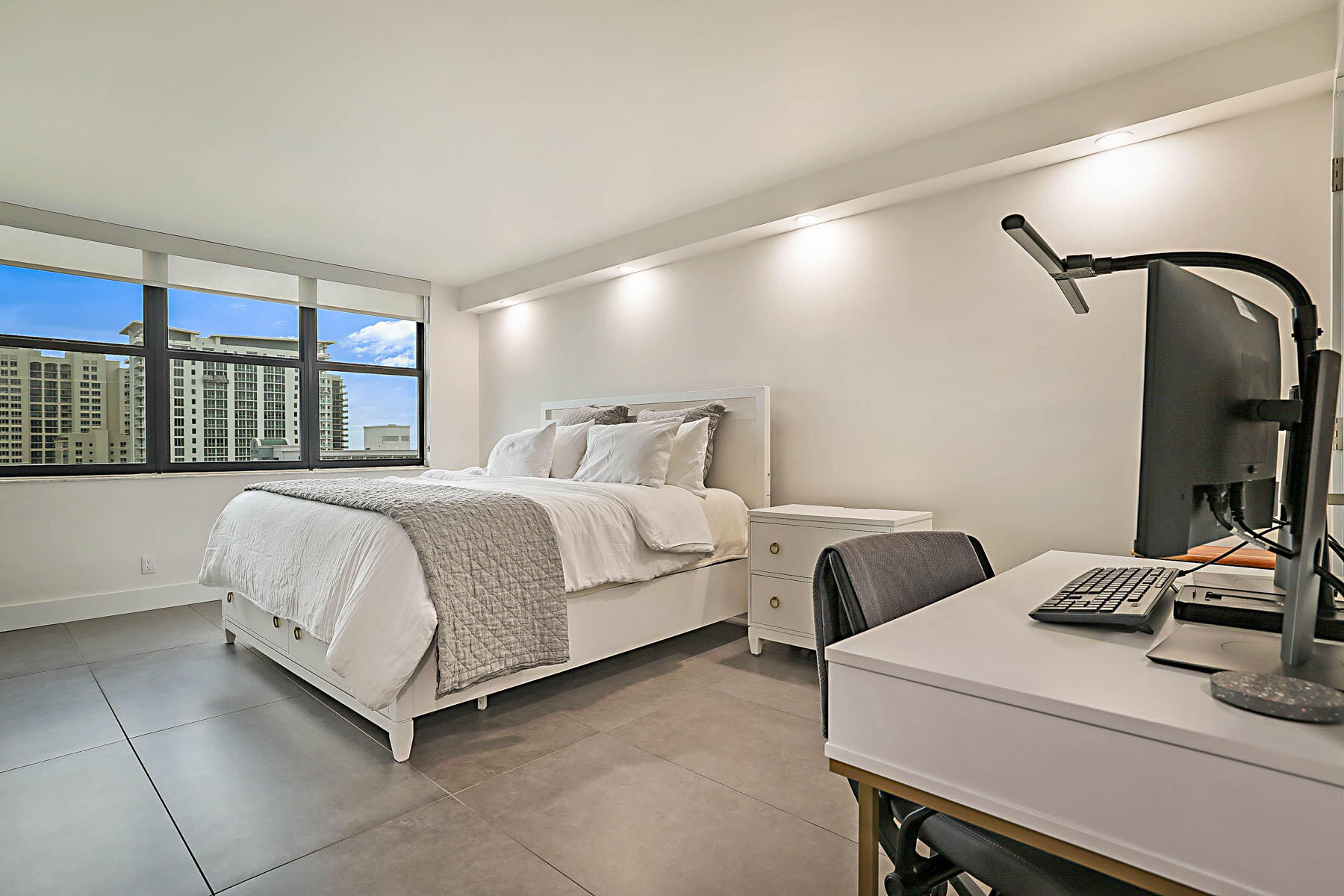 3400 N Ocean Unit 1005-23