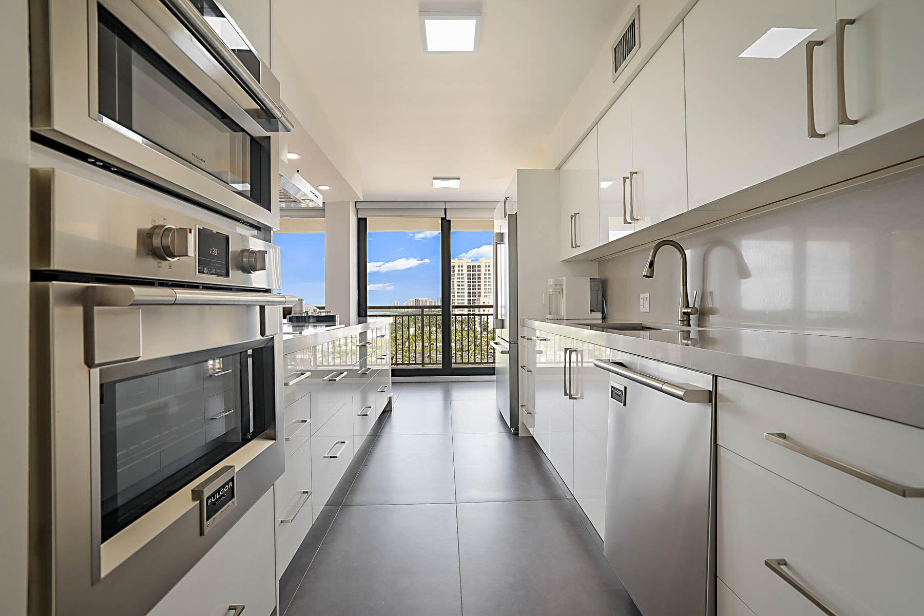 3400 N Ocean Unit 1005-17