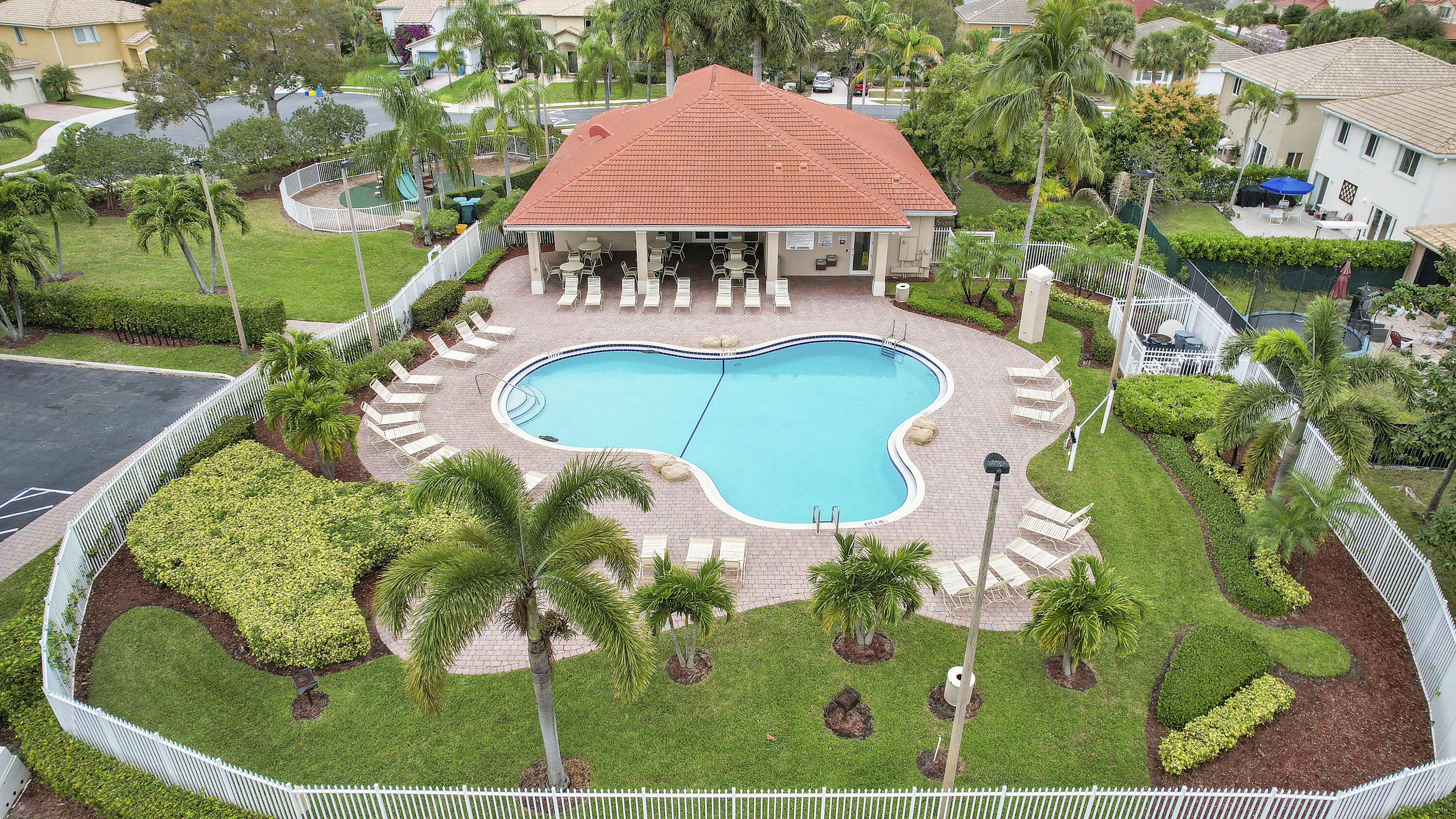 1448 Artimino Ln clubhouse