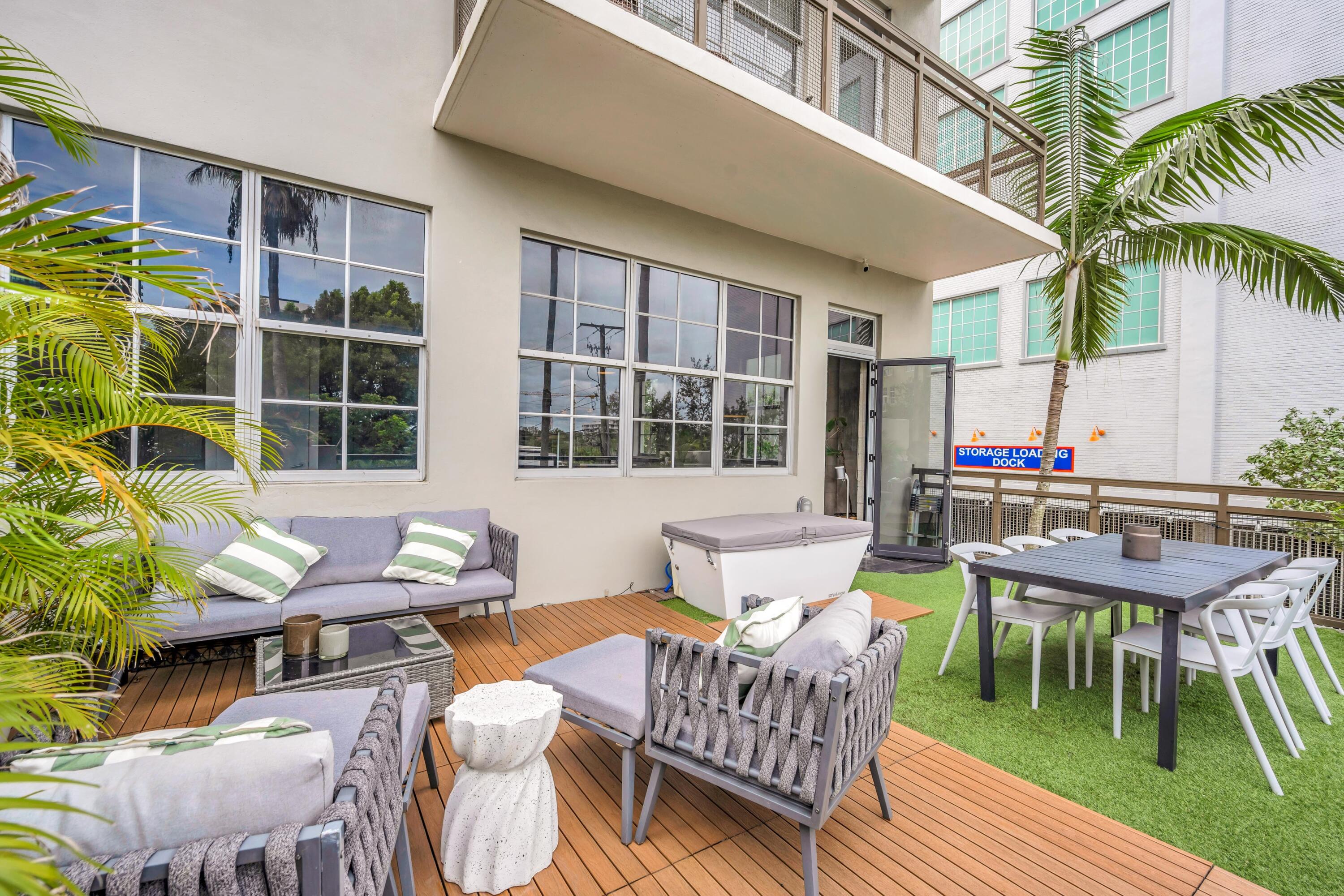 411 NW 1ST AVE APT 206-19