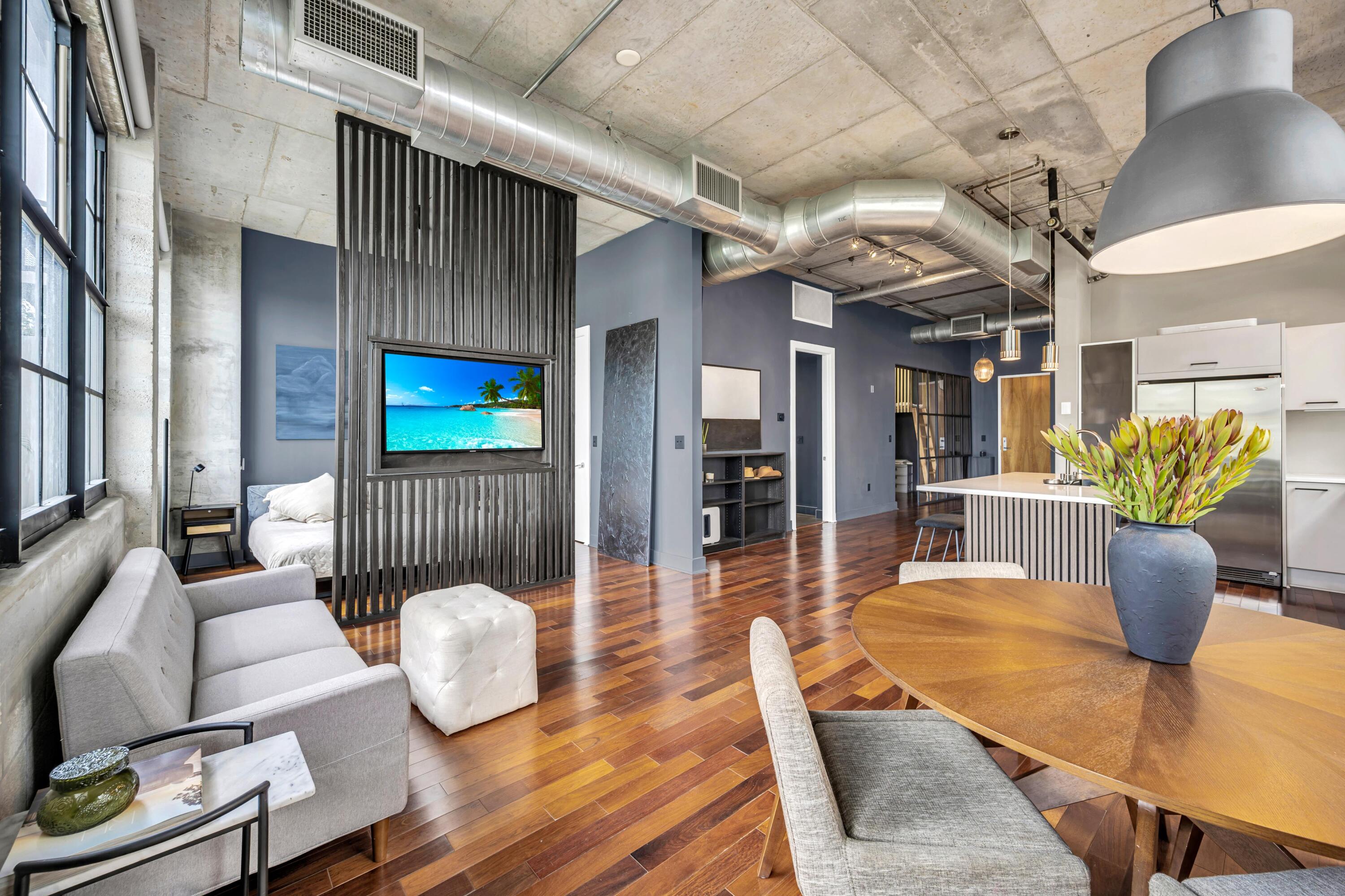 411 NW 1ST AVE APT 206-21