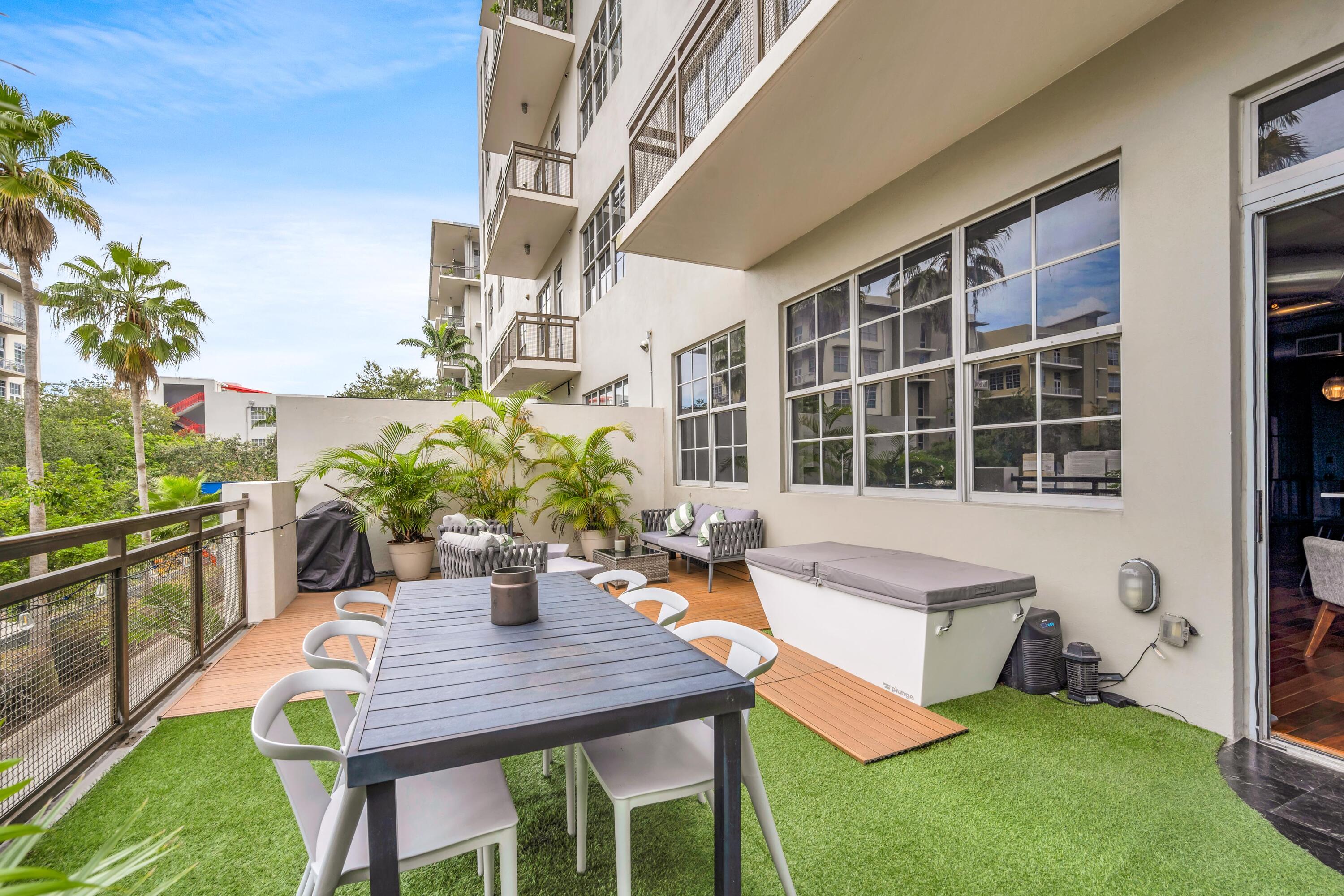 411 NW 1ST AVE APT 206-16