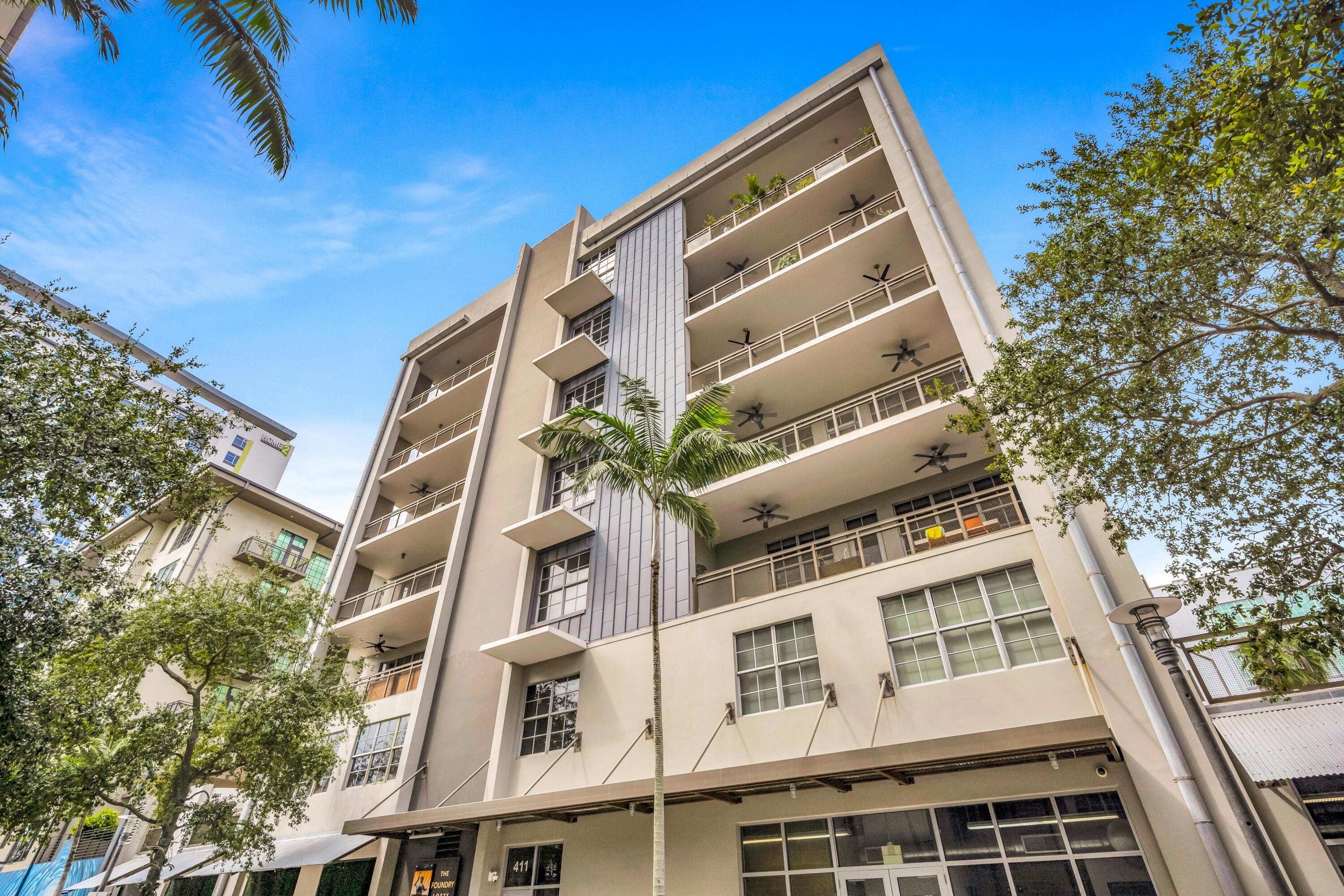411 NW 1ST AVE APT 206-1