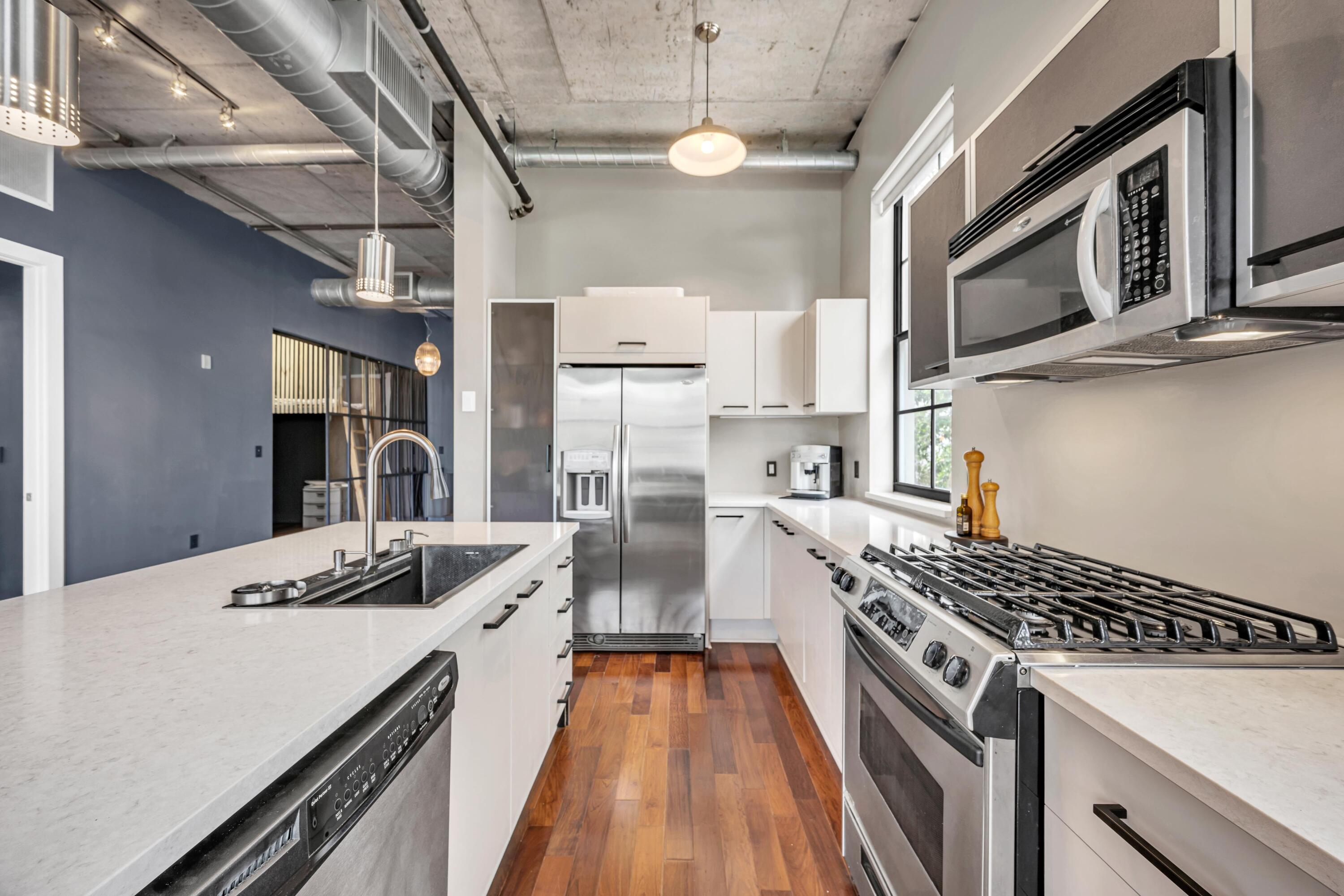 411 NW 1ST AVE APT 206-12