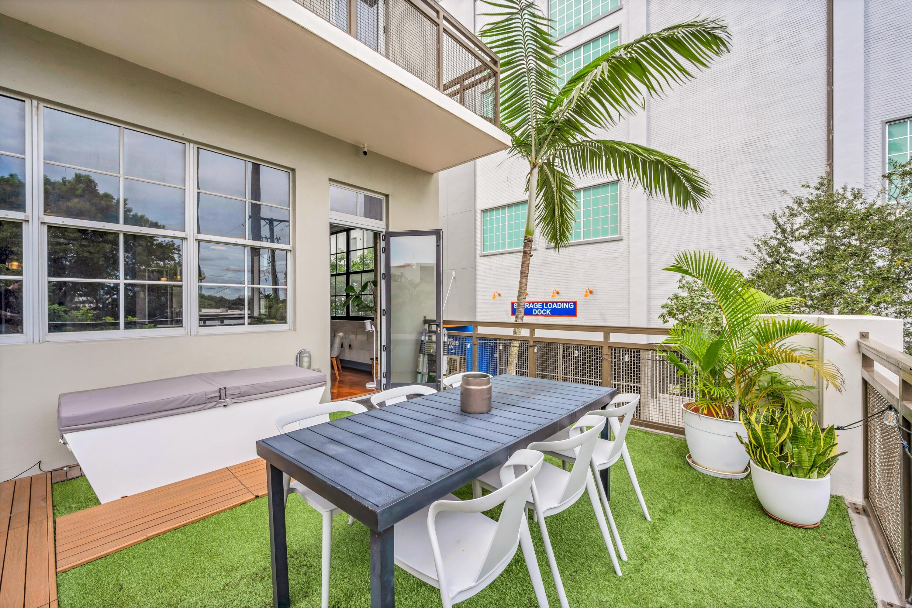 411 NW 1ST AVE APT 206-20