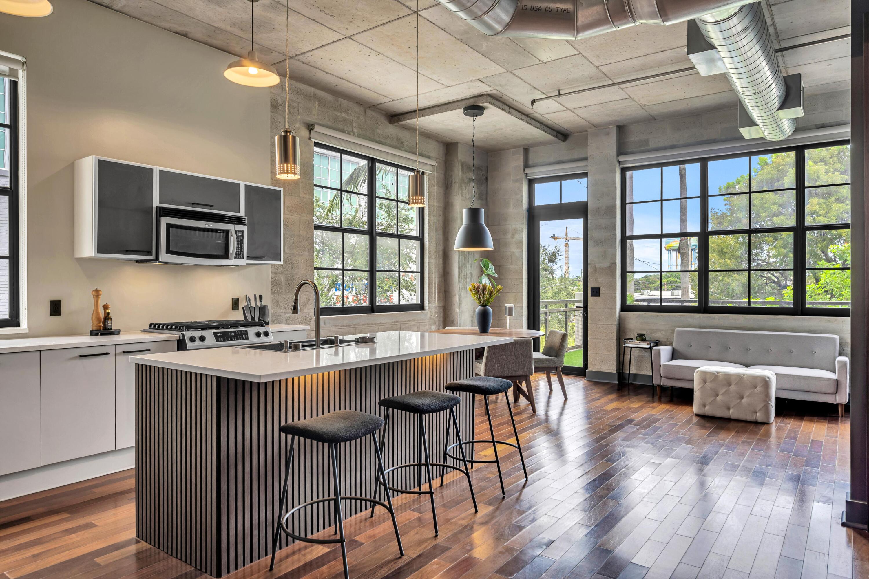 411 NW 1ST AVE APT 206-4