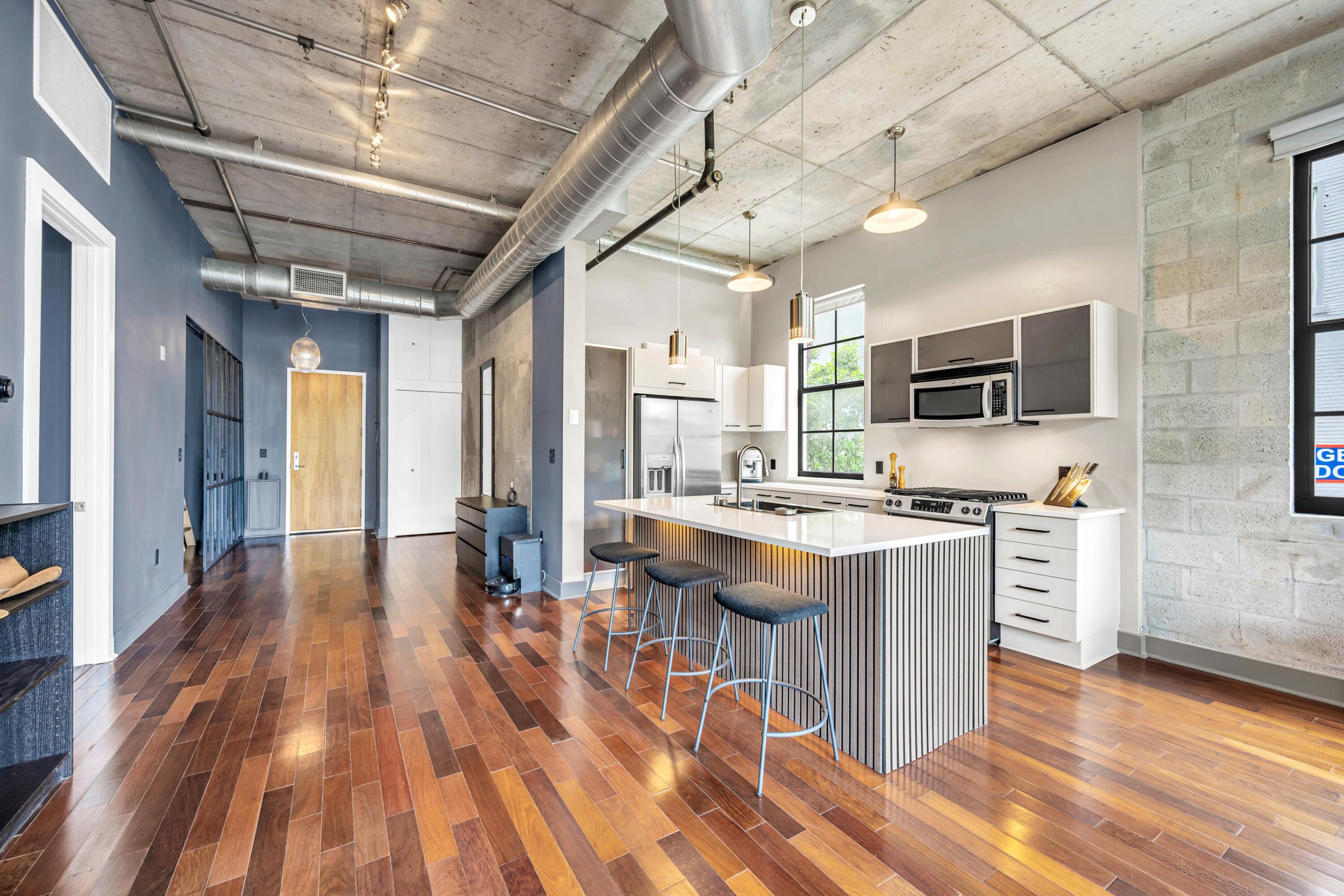 411 NW 1ST AVE APT 206-22