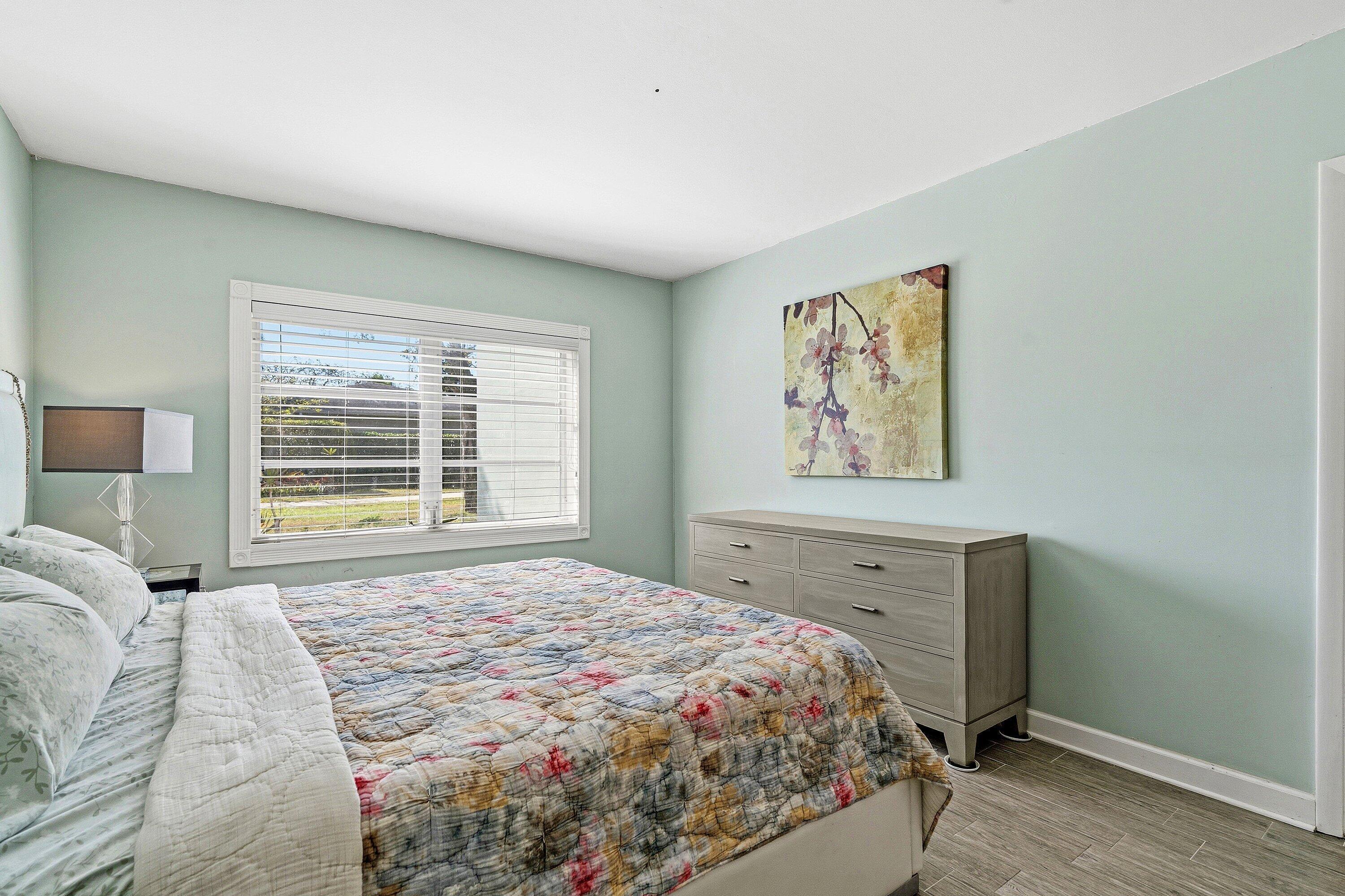 022-2440Southwest22ndAvenue-703-DelrayBe