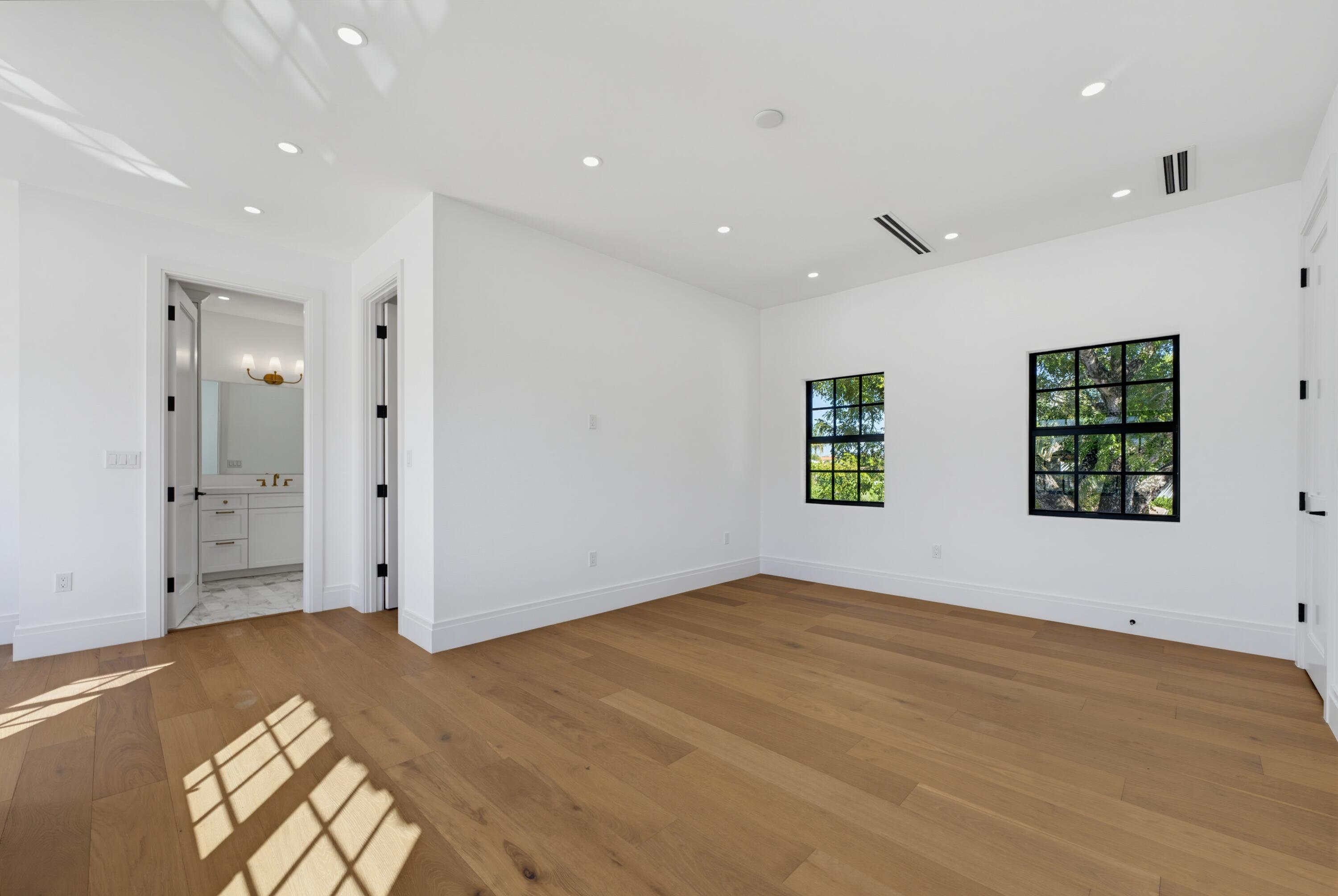 Warren_KIrschbaum_3601_Olive_040