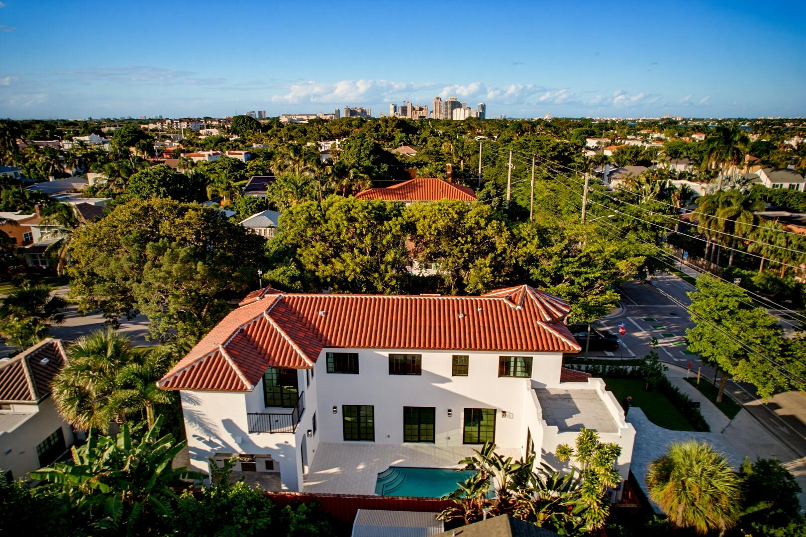 Close to Downtown