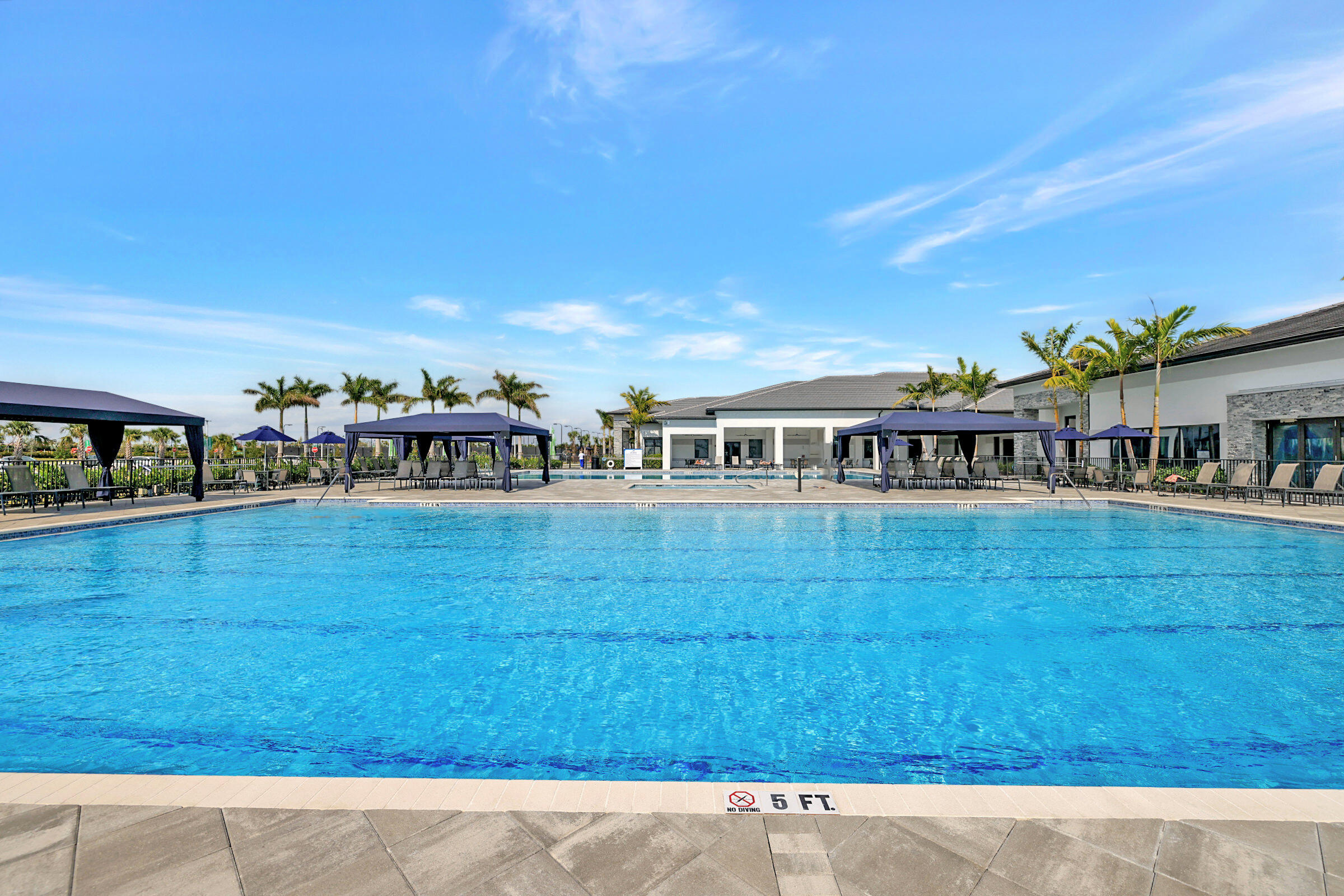2-OUTDOOR POOLS PLUS A JACUZZI AND A RESISTANCE POOL