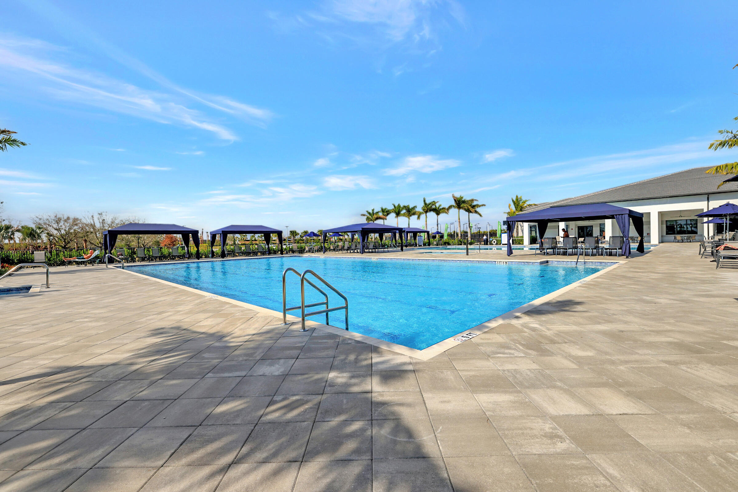 2-OUTDOOR POOLS PLUS A JACUZZI AND A RESISTANCE POOL
