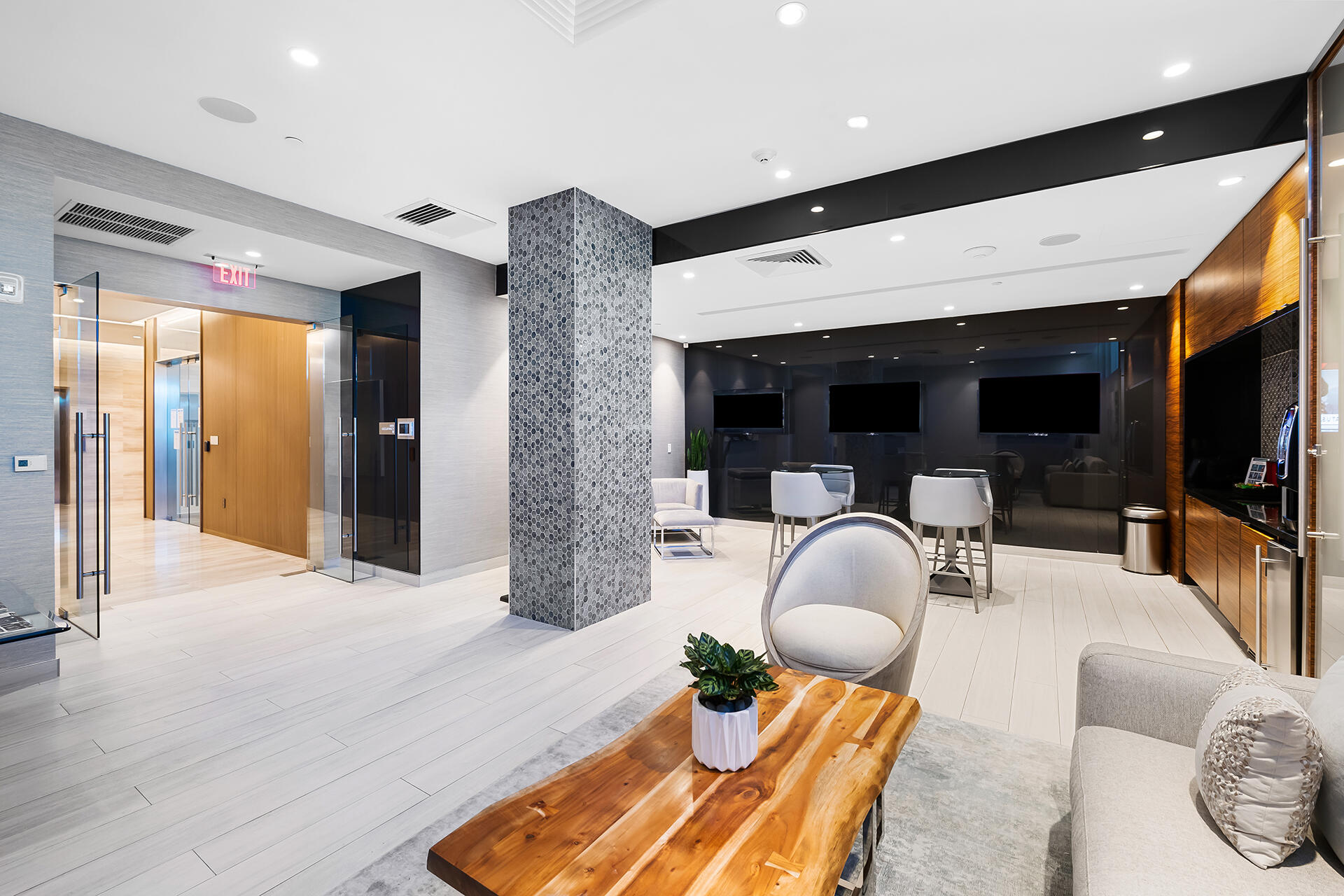 Paramount amenities Fort Lauderdale-40