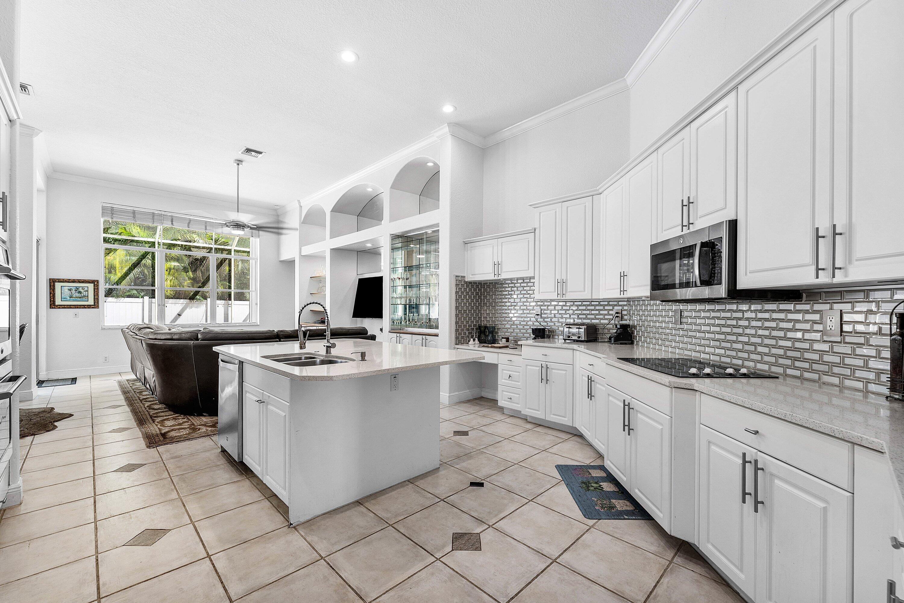 013-6973FinamoreCircle-Greenacres-FL-334