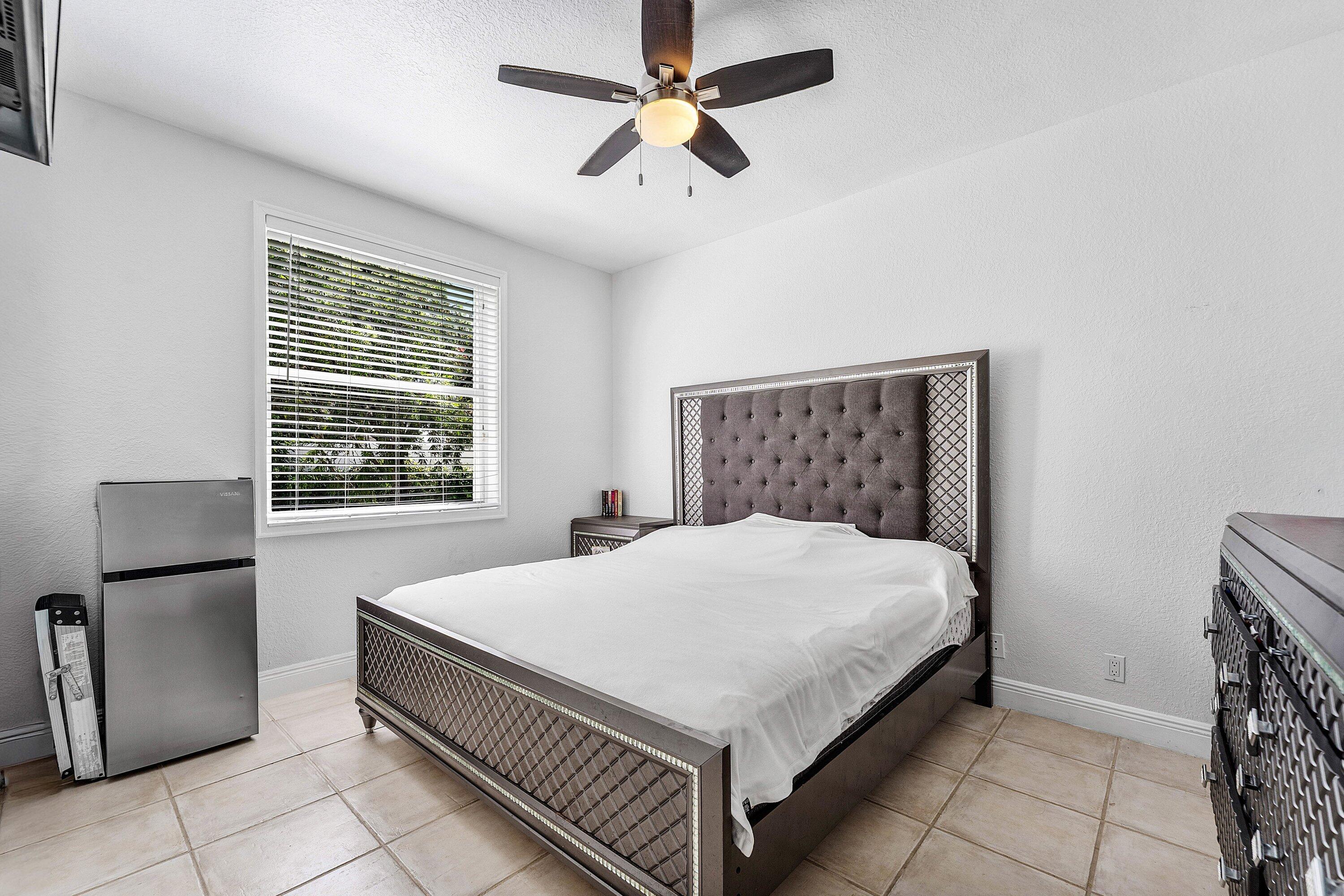 017-6973FinamoreCircle-Greenacres-FL-334