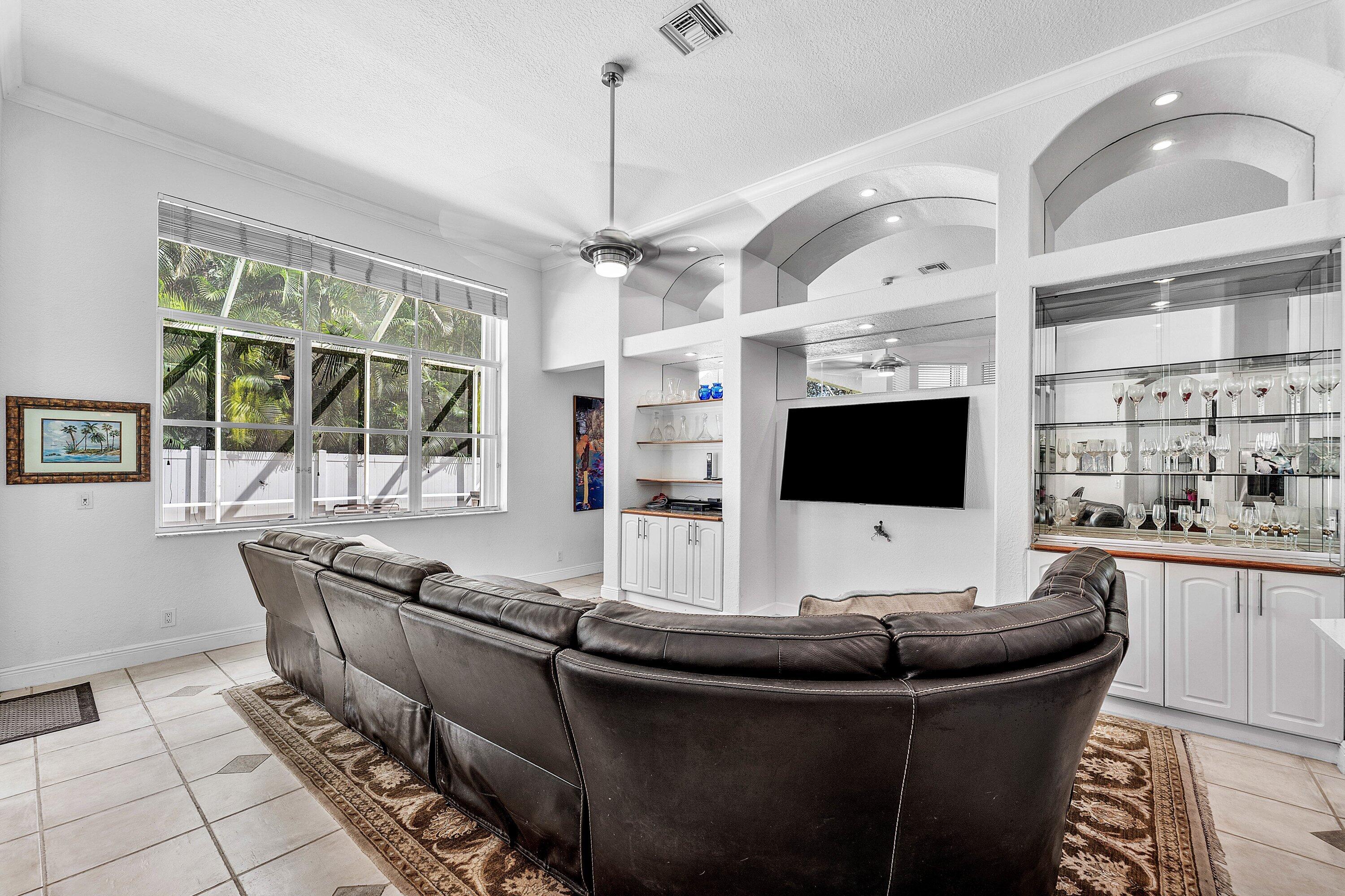 009-6973FinamoreCircle-Greenacres-FL-334 009-6973FinamoreCircle-Greenacres-FL-334