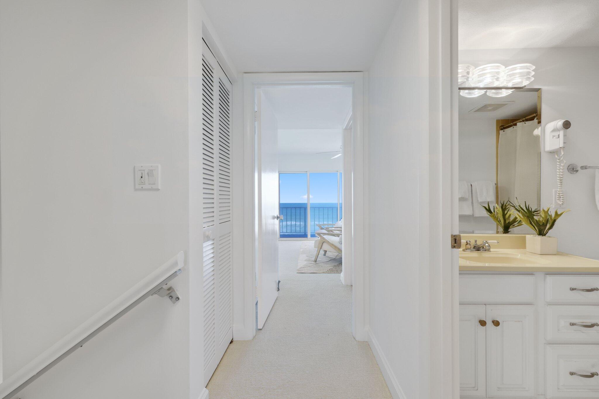 1016 Ocean Drive - 41.jpg-FULL.JPG-SMALL