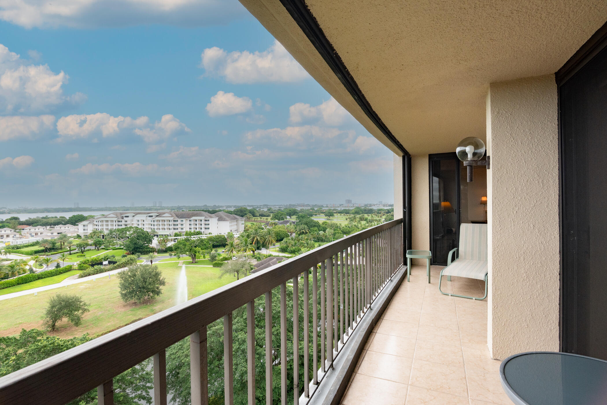 2480 Presidential Way 1103-012 (1)