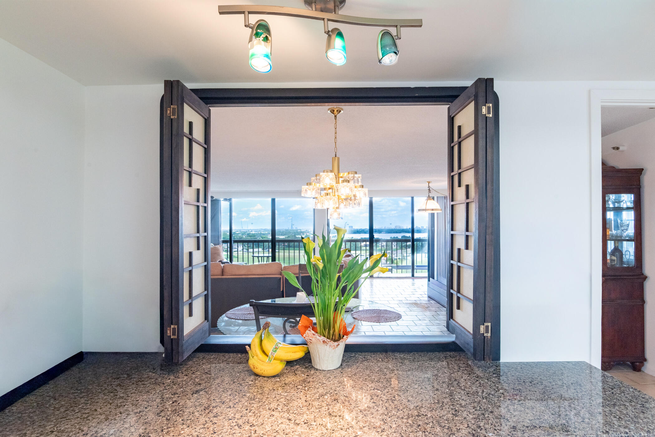 2480 Presidential Way 1103-010 (1)