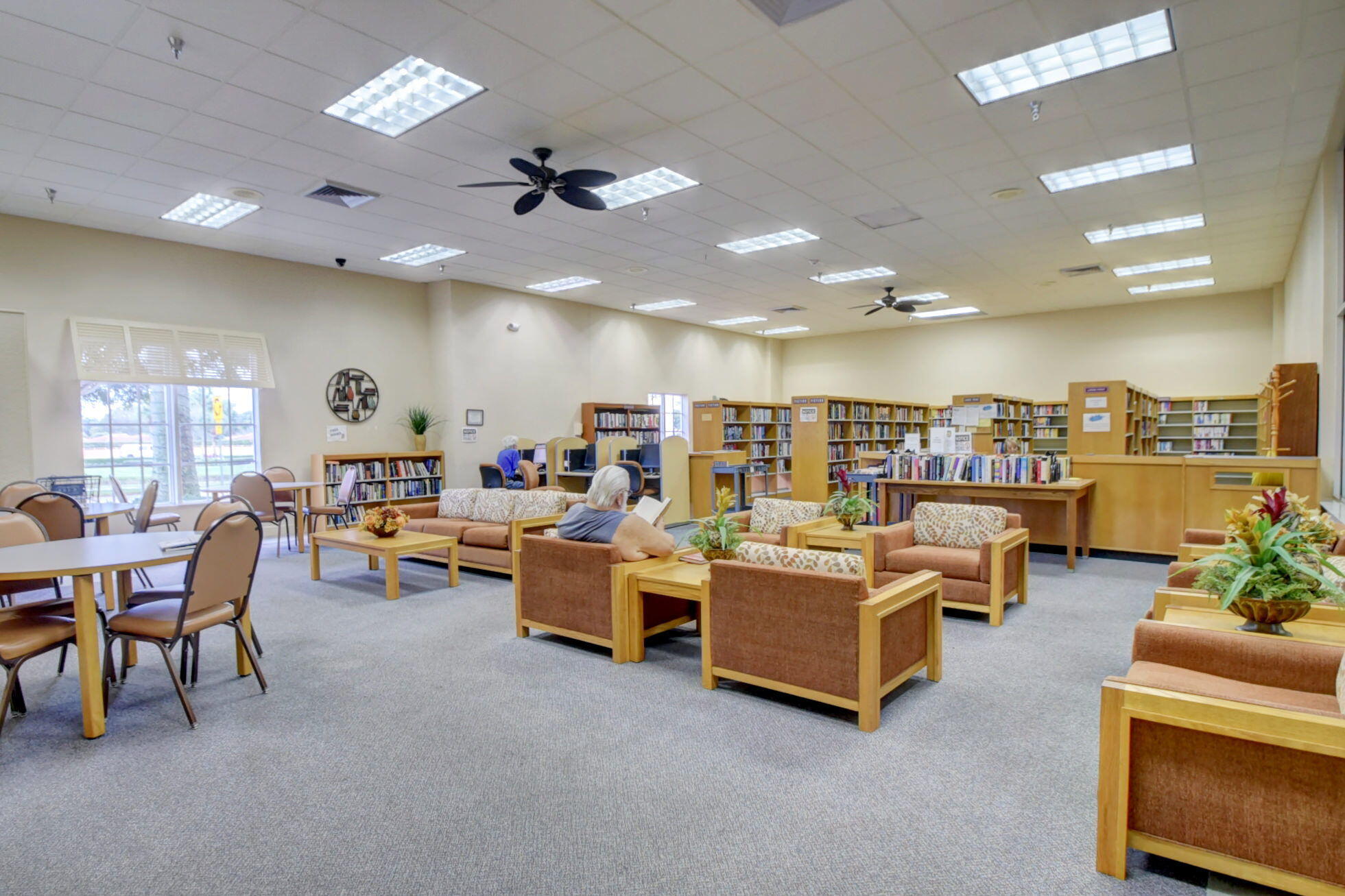 29-web-or-mls-Kings Point (4)